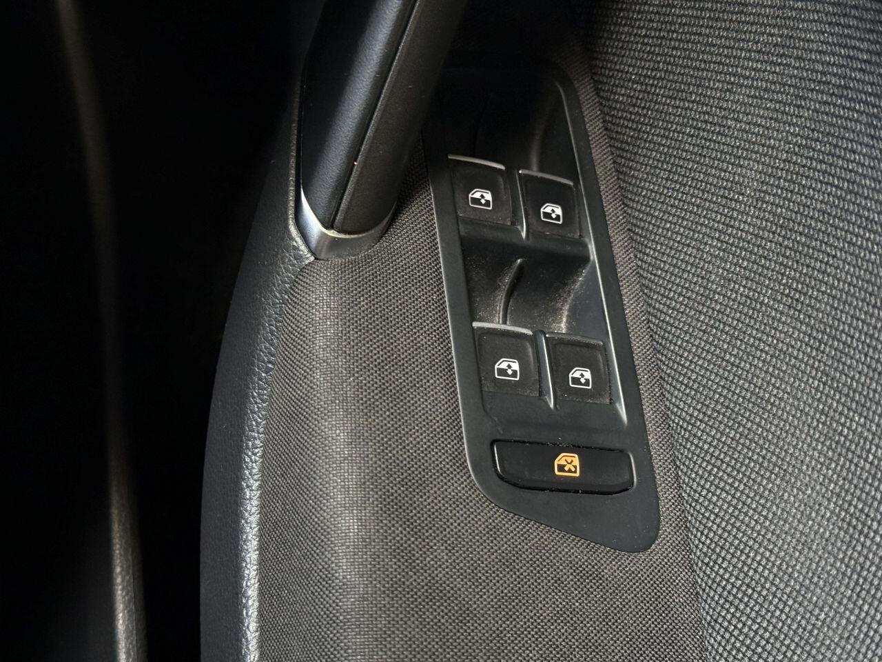 Volkswagen Golf view 42