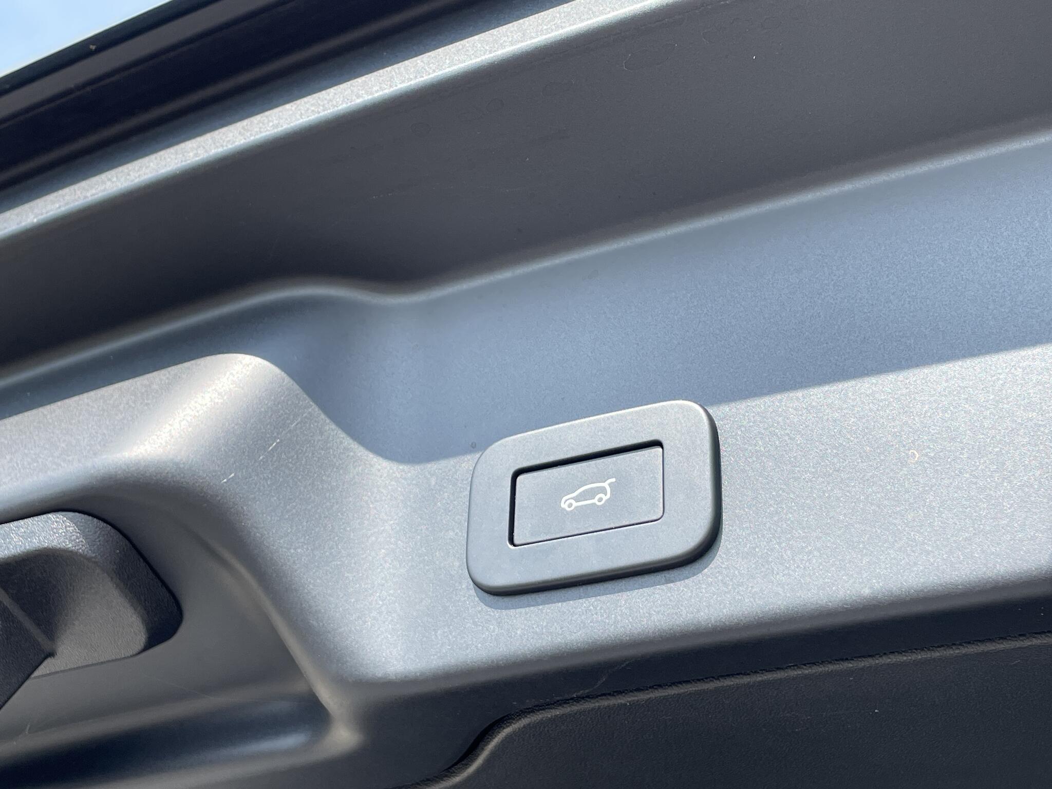 Land Rover Range Rover Evoque view 52