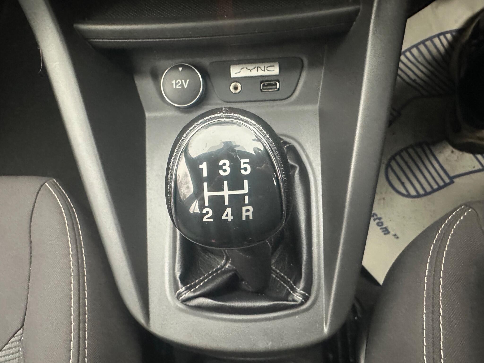 2017 Ford Ka+ 1.2 Ti-VCT Zetec Euro 6 5dr • 21,433 miles image 11