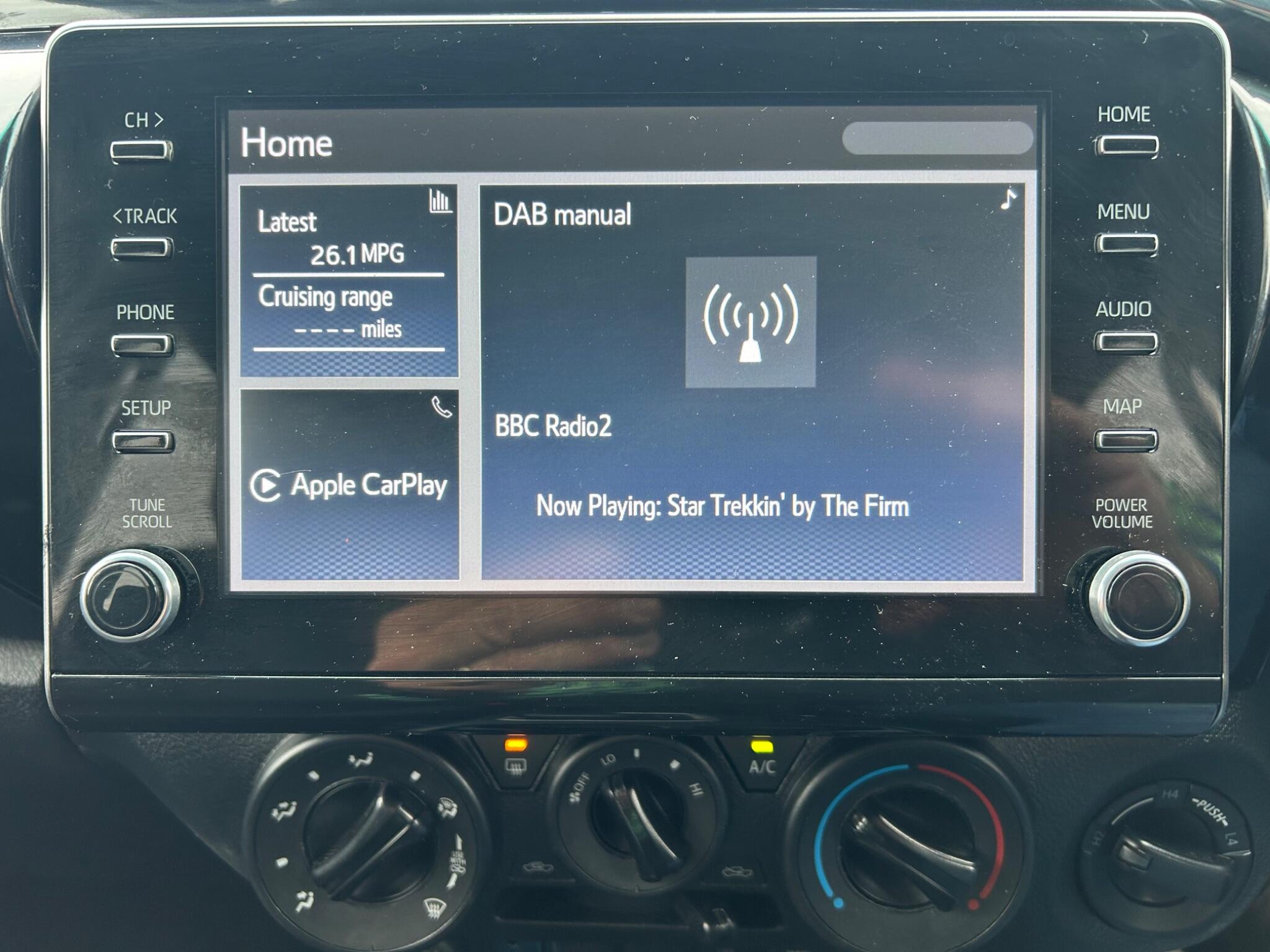 Toyota Hilux view 28
