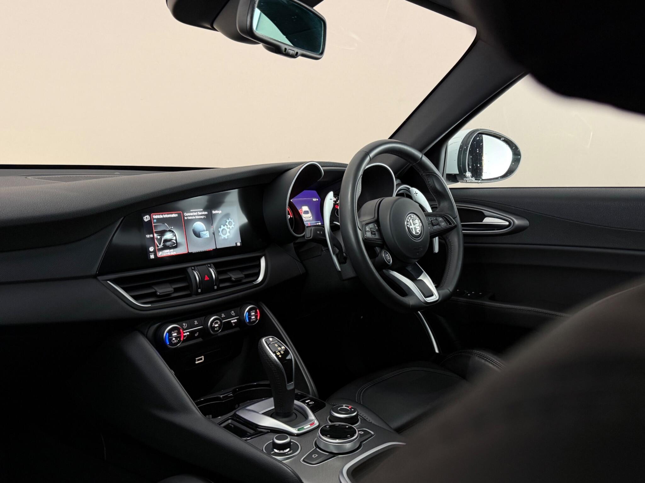 Alfa Romeo Giulia view 4