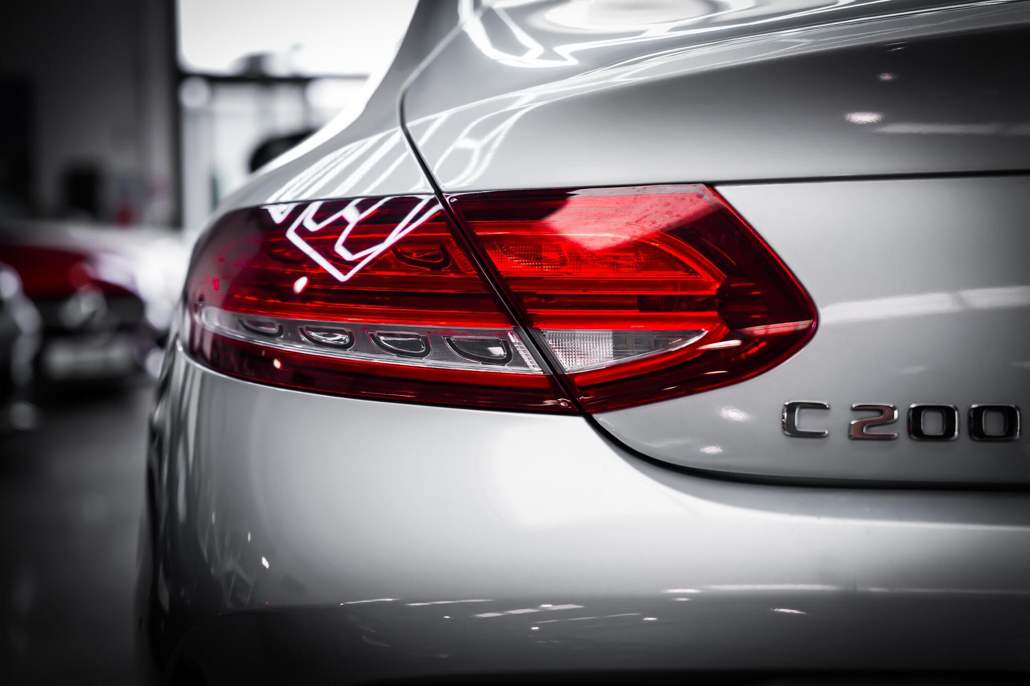Mercedes-Benz C-Class view 34