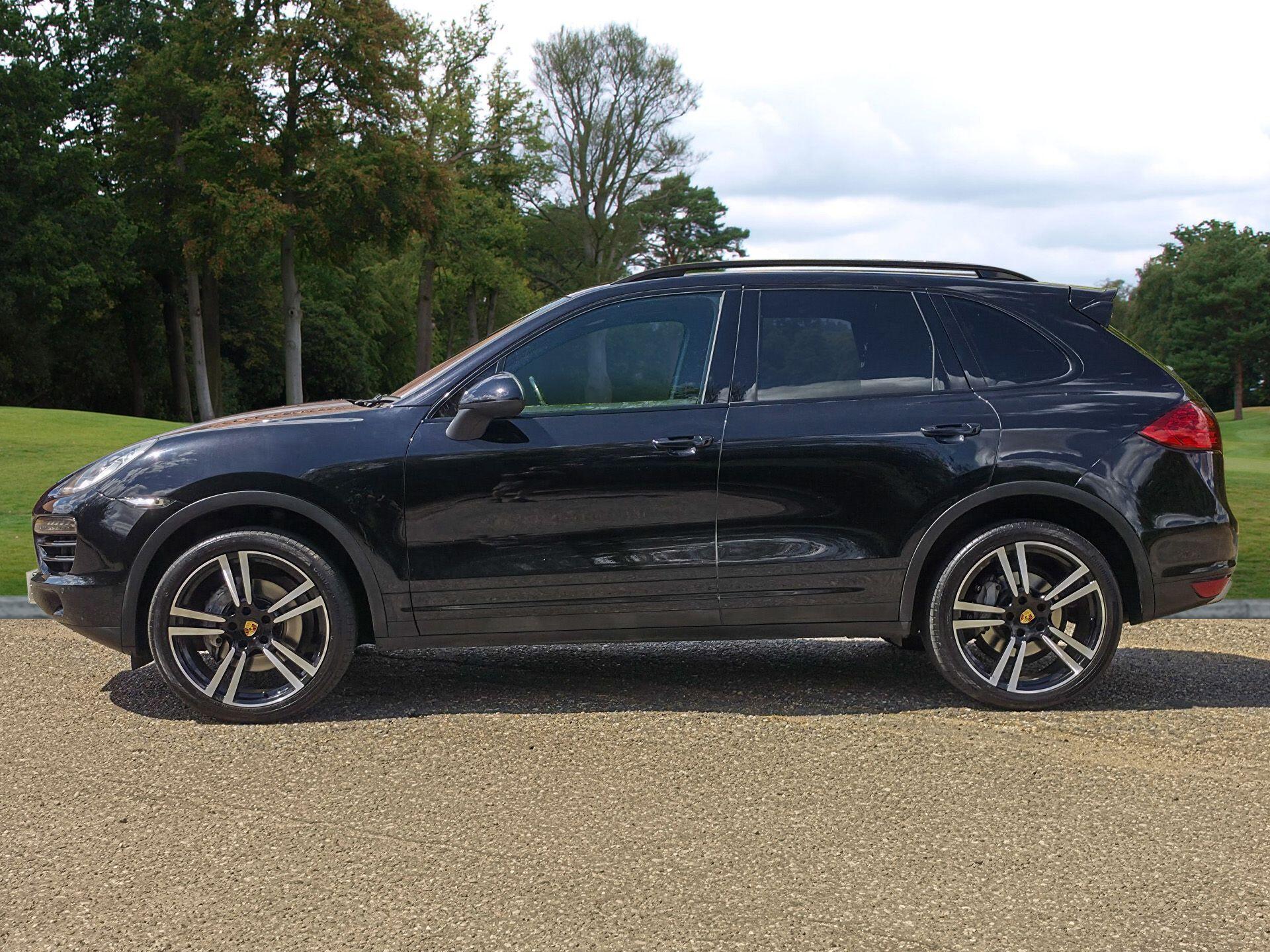 Porsche Cayenne view 2