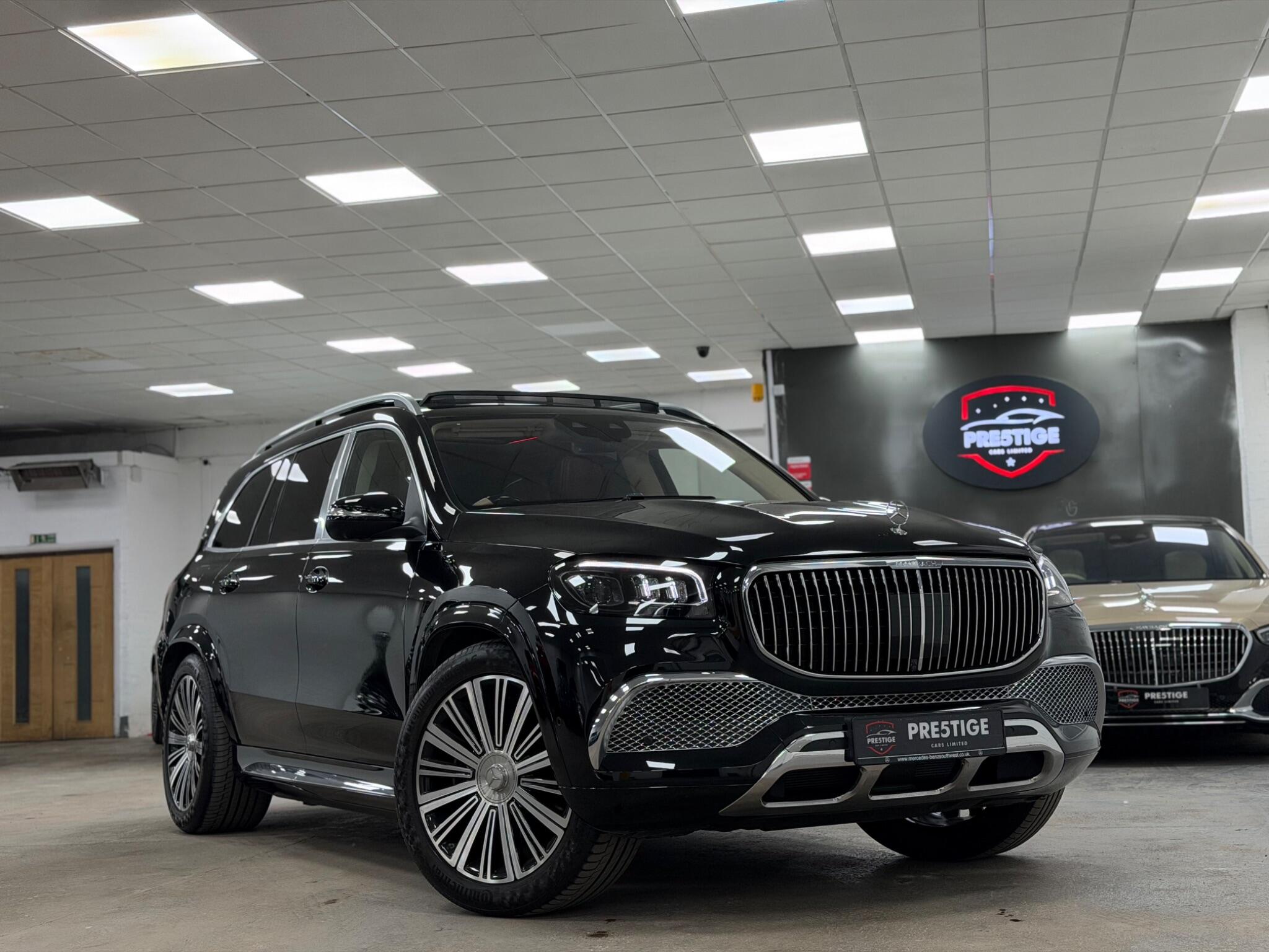 Mercedes-Benz GLS view 4