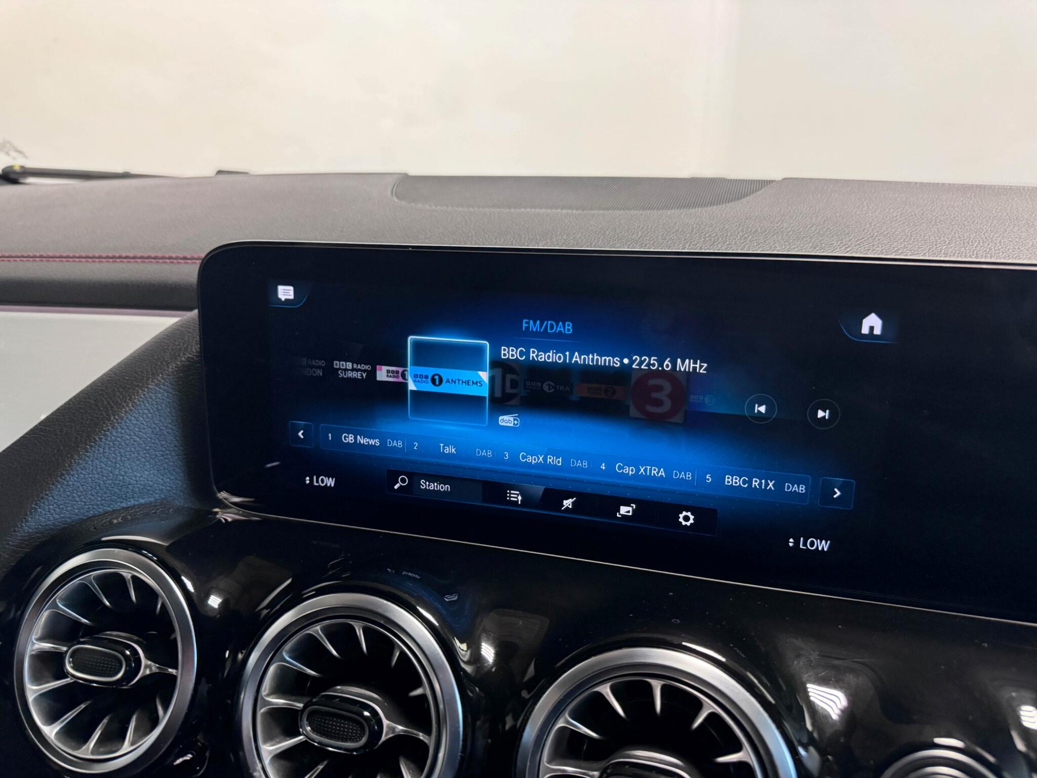 Mercedes-Benz Eqa view 40