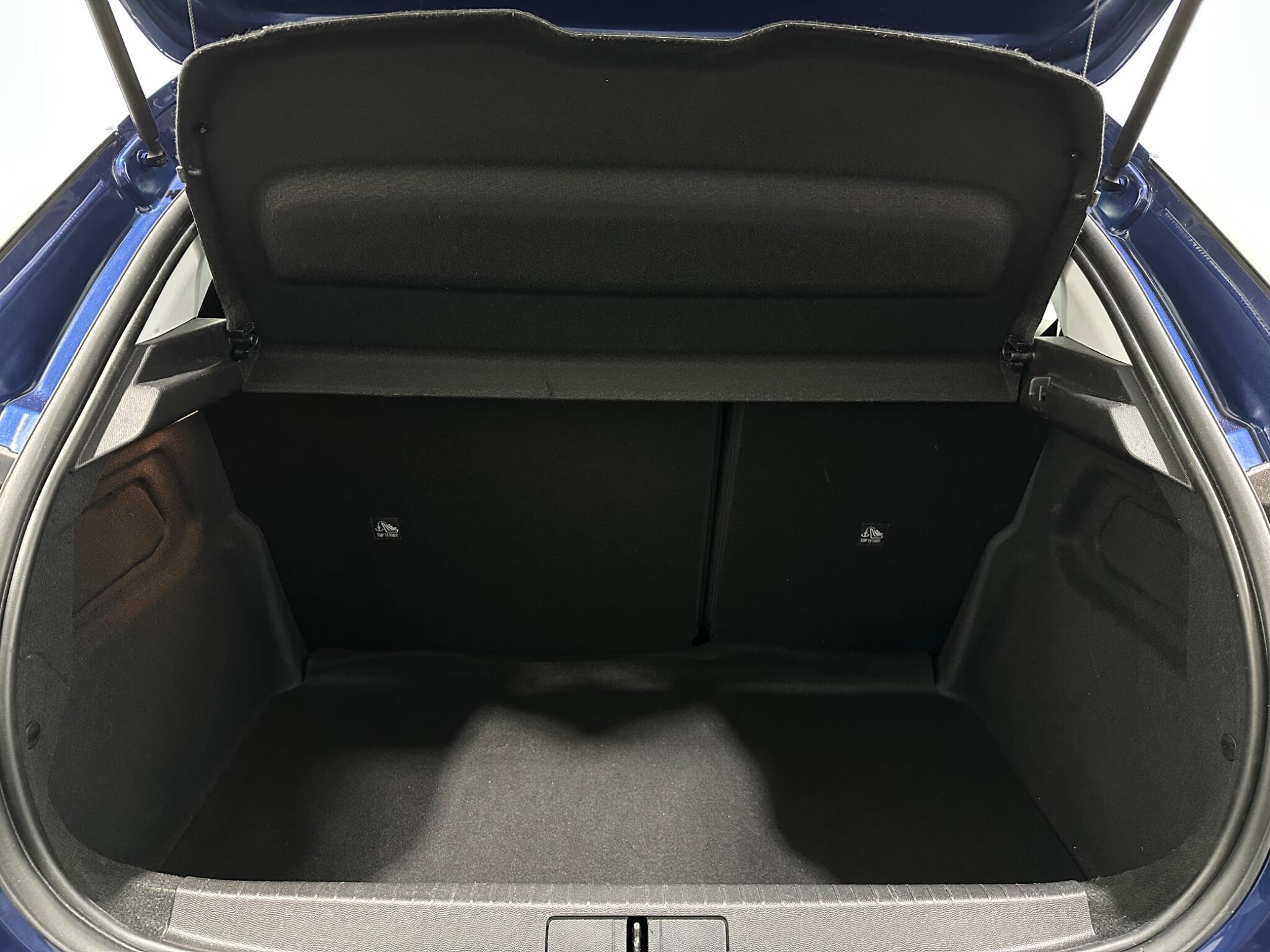 Vauxhall Corsa view 44