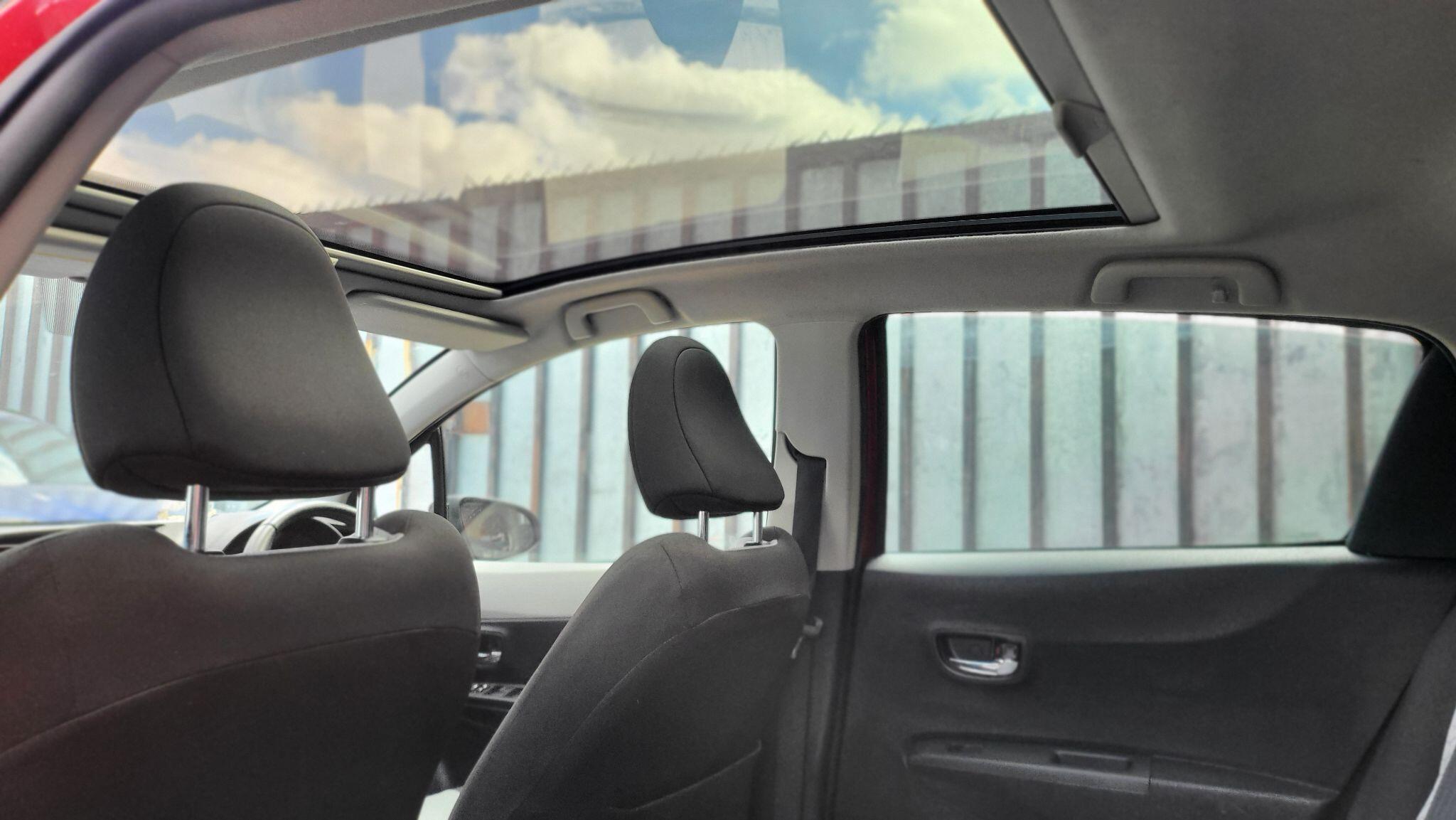 Toyota Yaris view 2