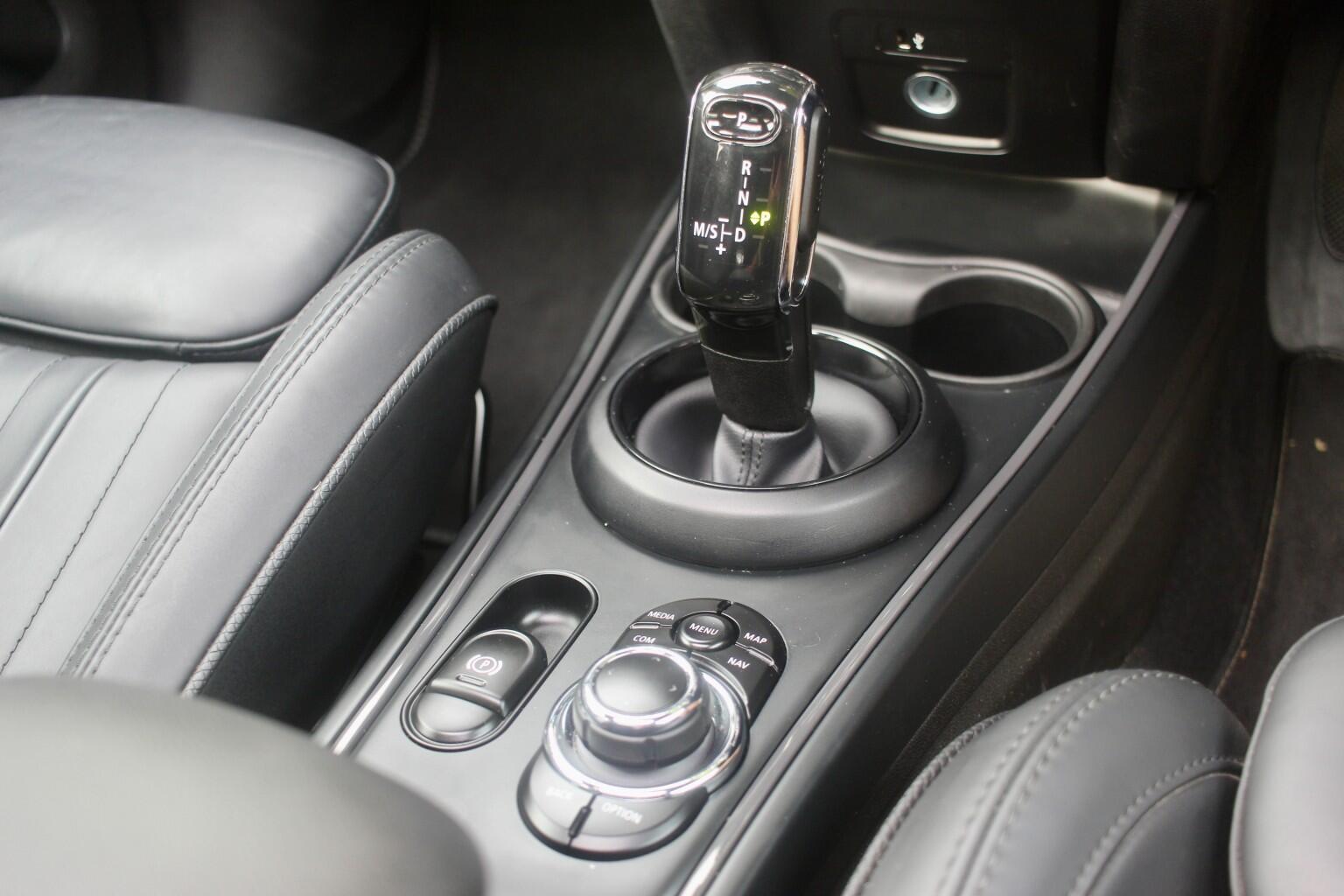 Mini Countryman view 16