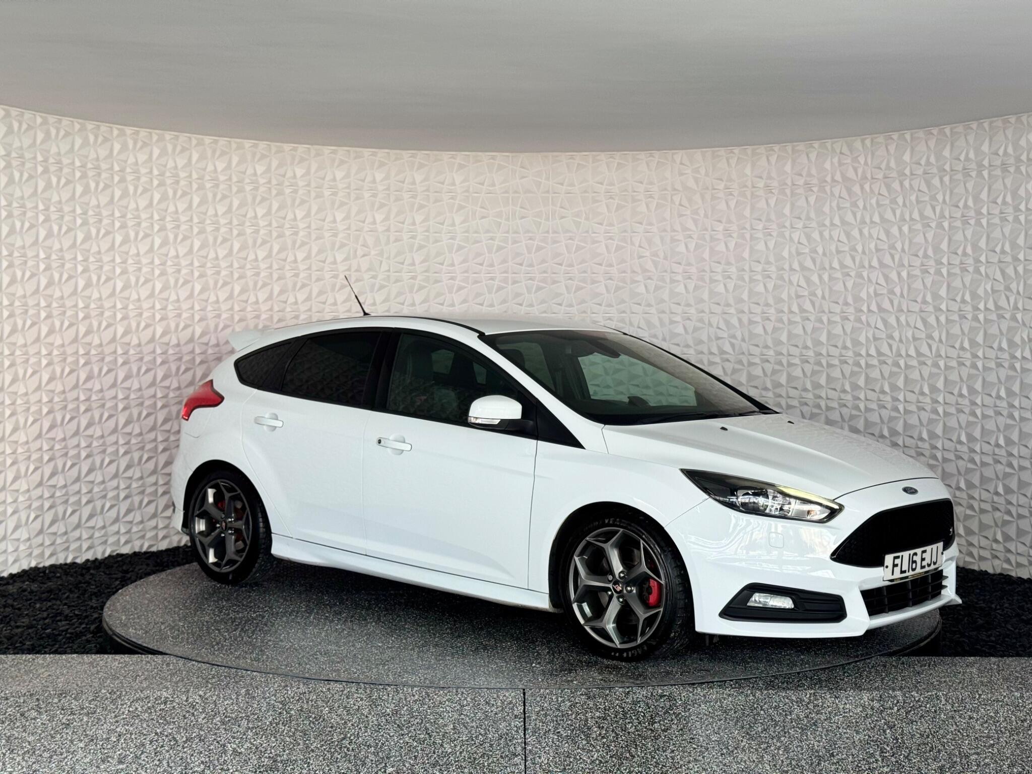Ford Focus view 7