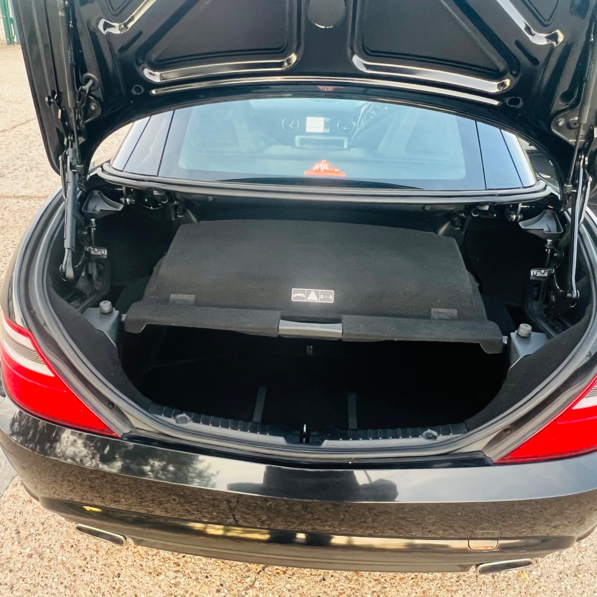 Mercedes-Benz SLK view 19