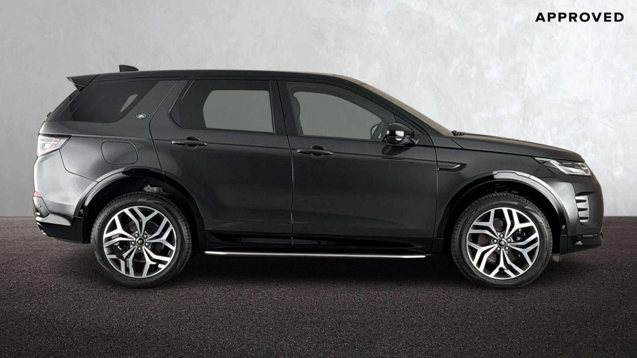 Land Rover Discovery Sport view 5