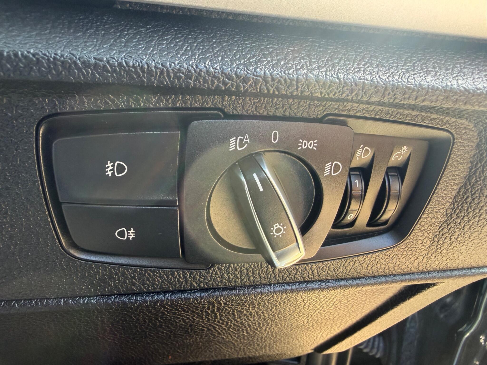 BMW 2 Series view 18