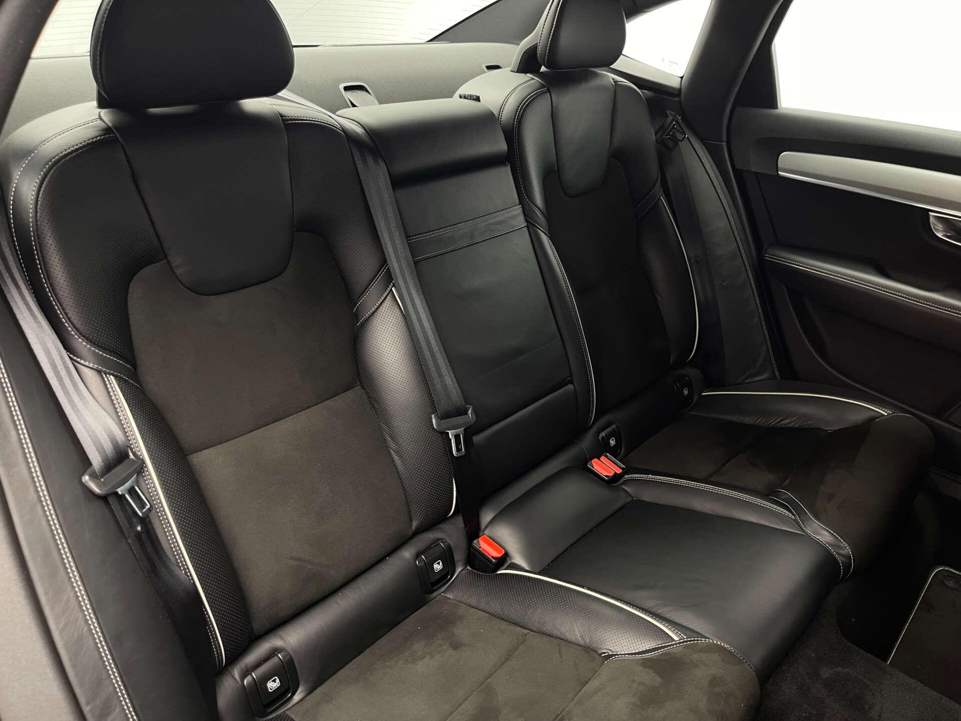 Volvo S90 view 20