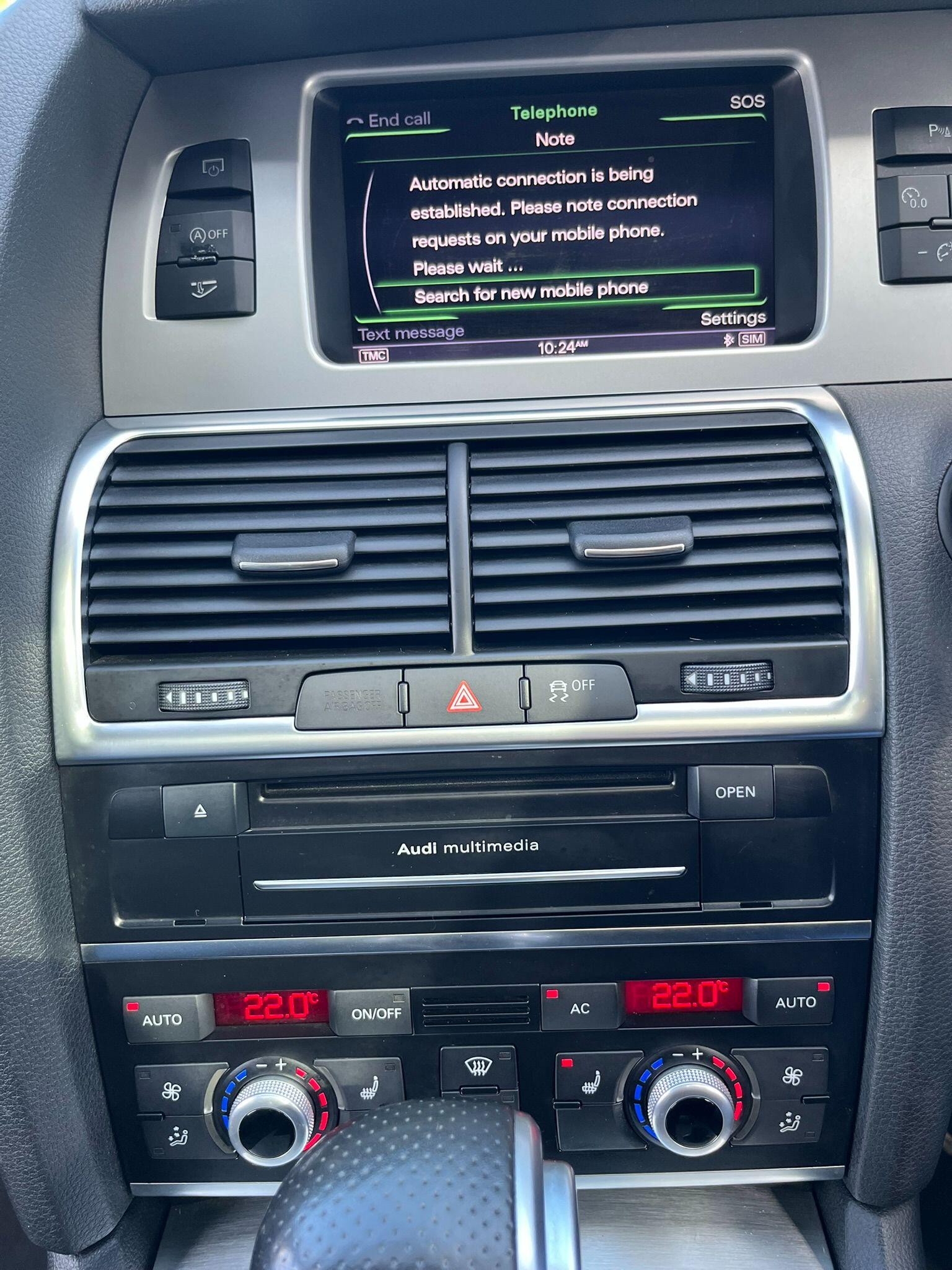 Audi Q7 view 38