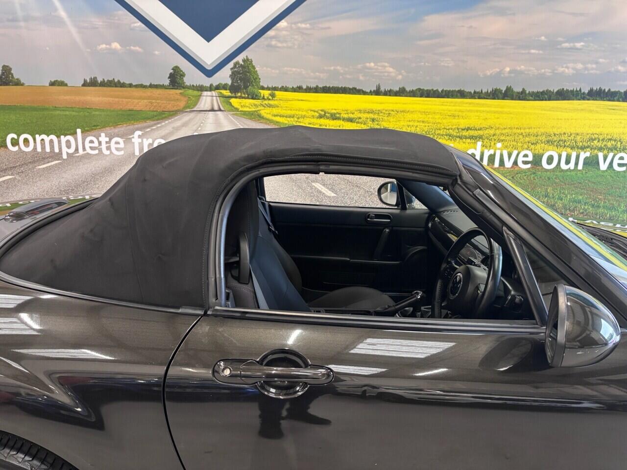 Mazda MX-5 view 44