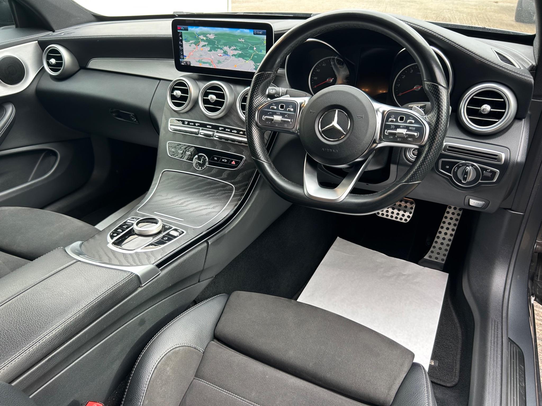 Mercedes-Benz C-Class view 17