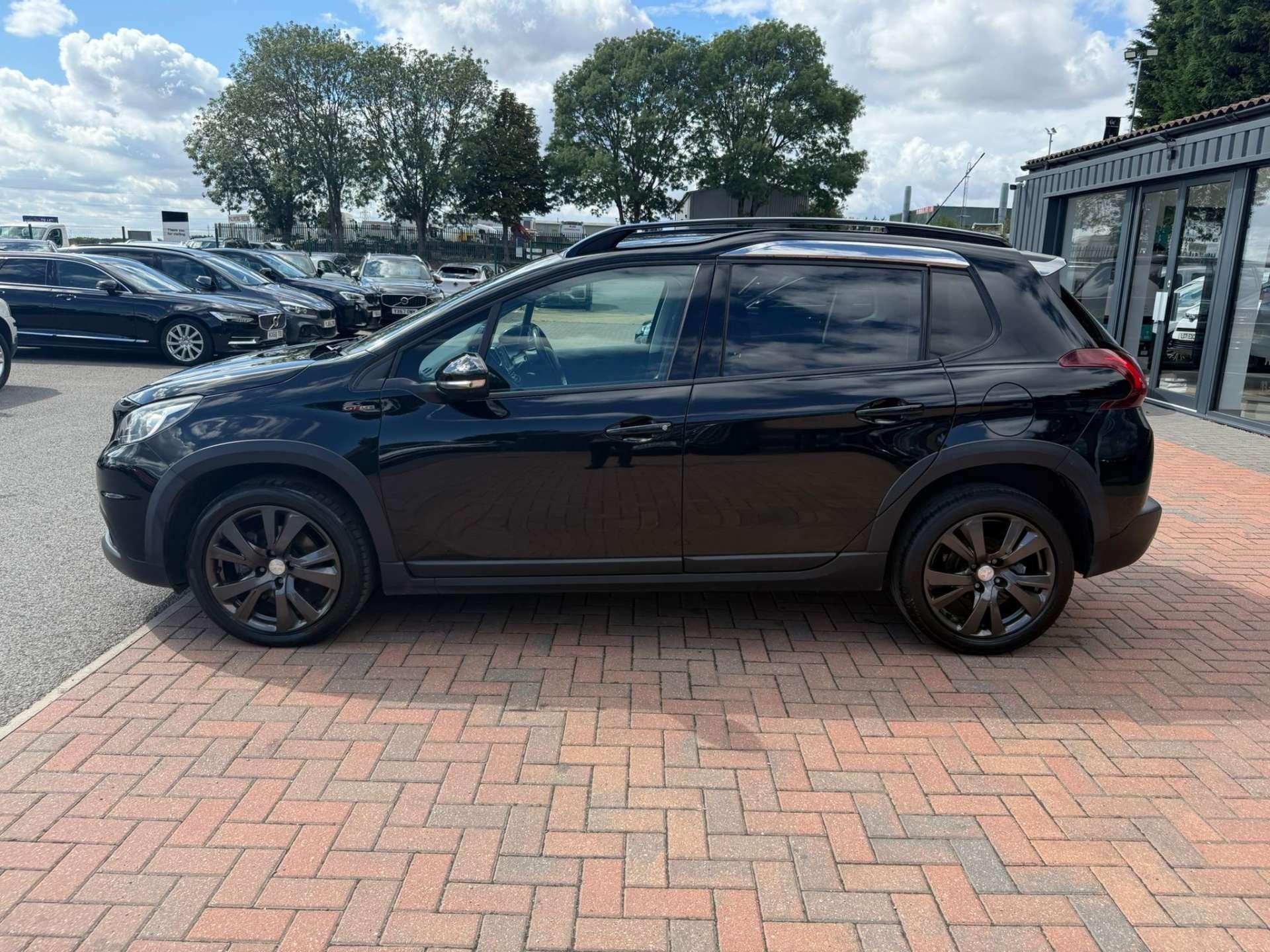 Peugeot 2008 view 12