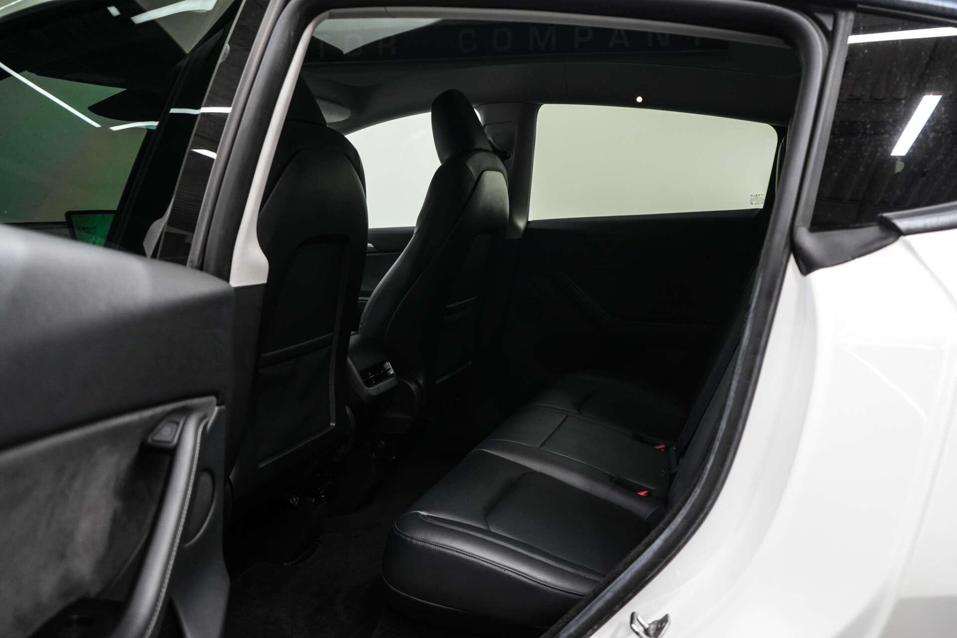Tesla Model Y view 27