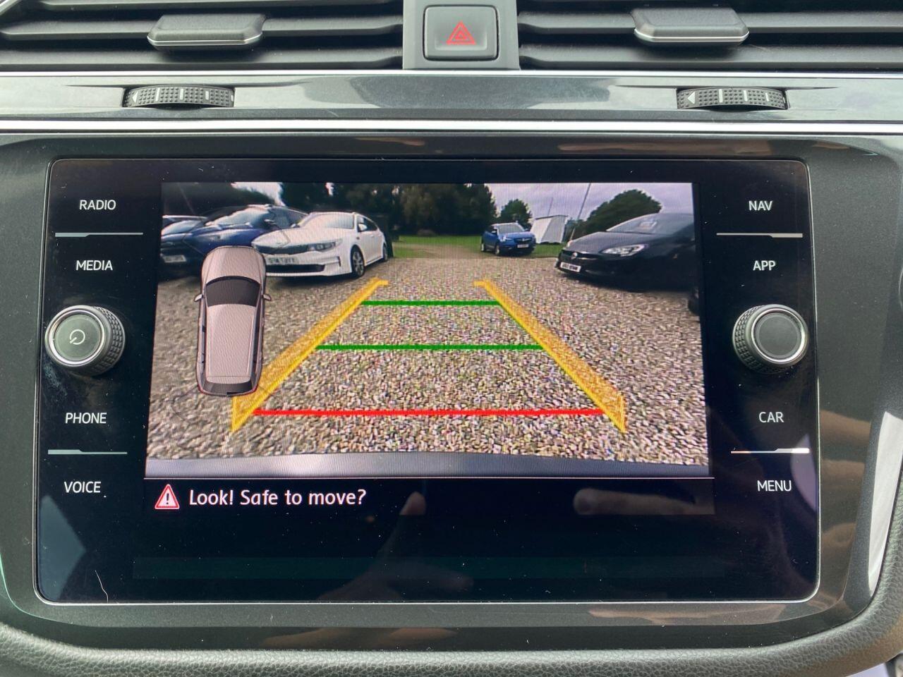 Volkswagen Tiguan view 25
