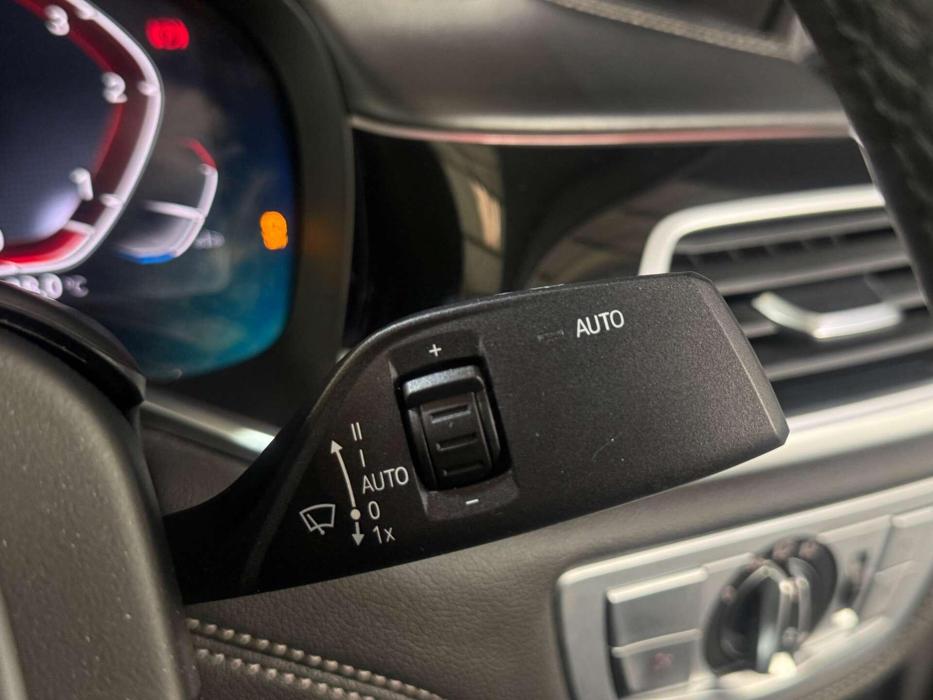 BMW 7 Series view 45