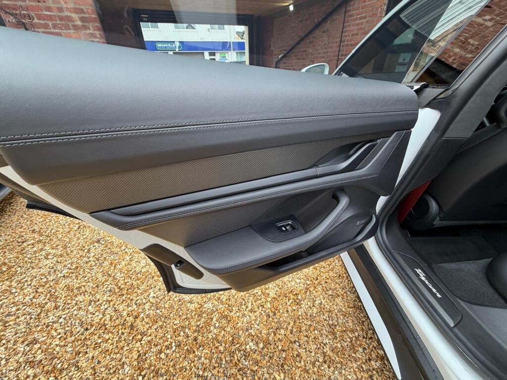 Porsche Taycan view 13