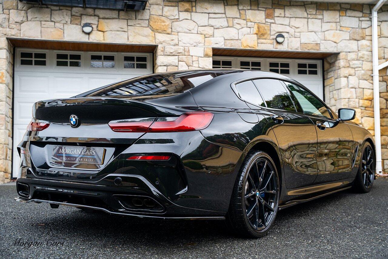 BMW 8 Series view 15