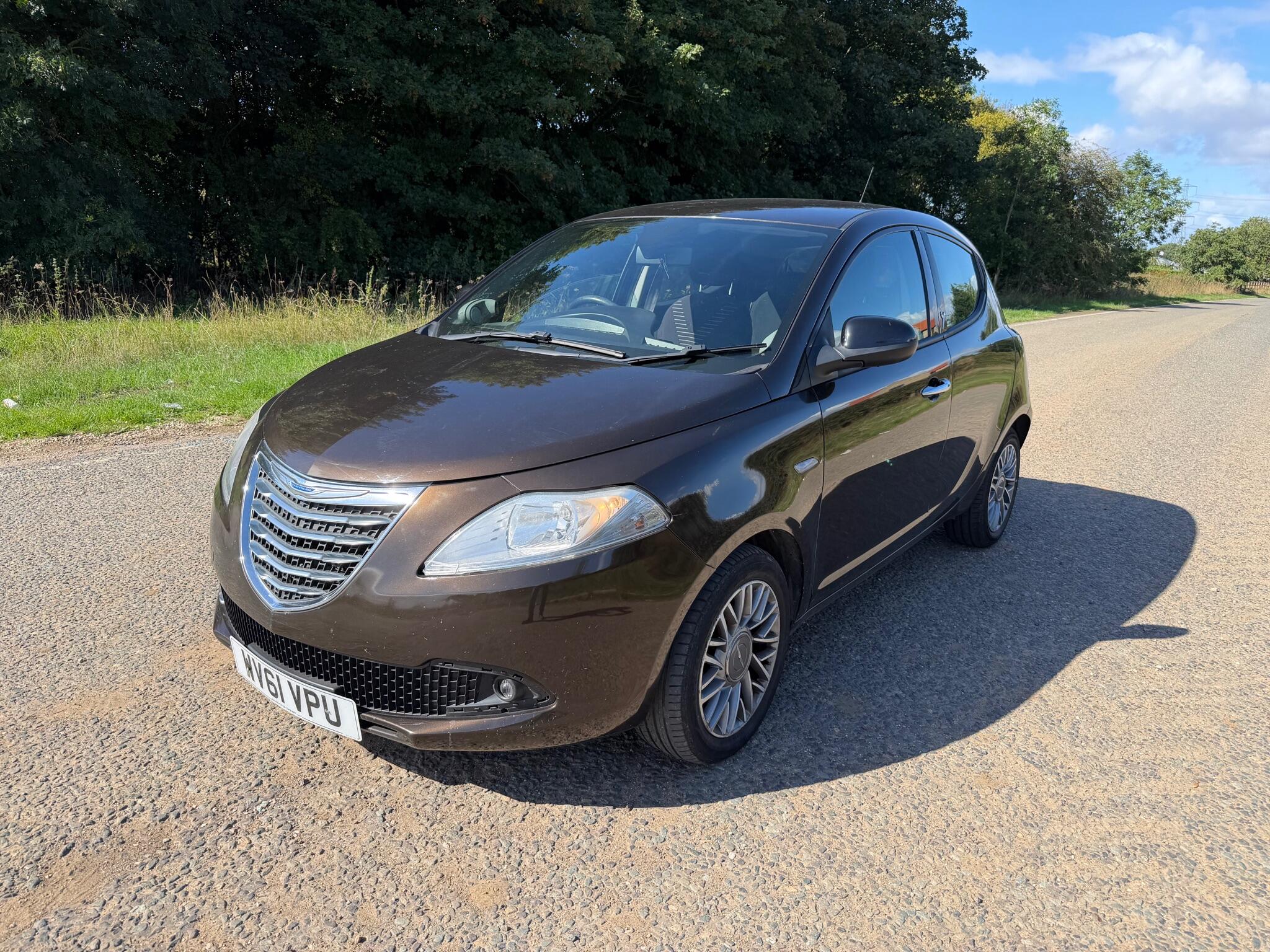 Chrysler Ypsilon view 26