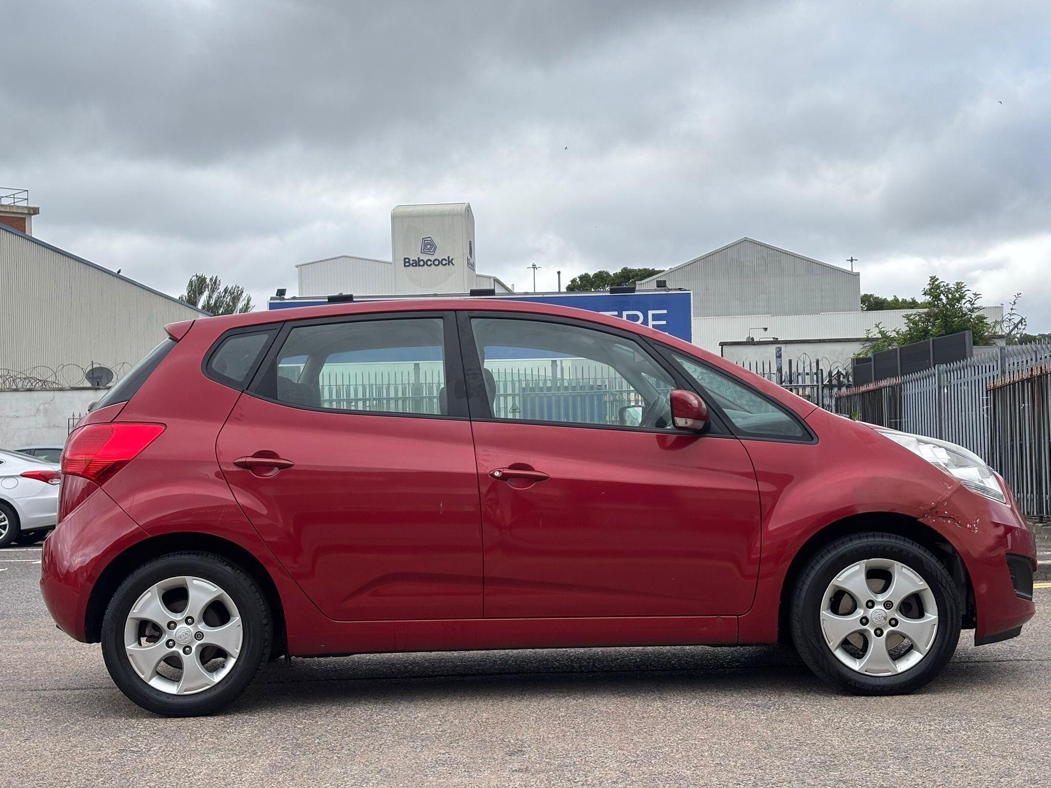 Kia Venga view 14