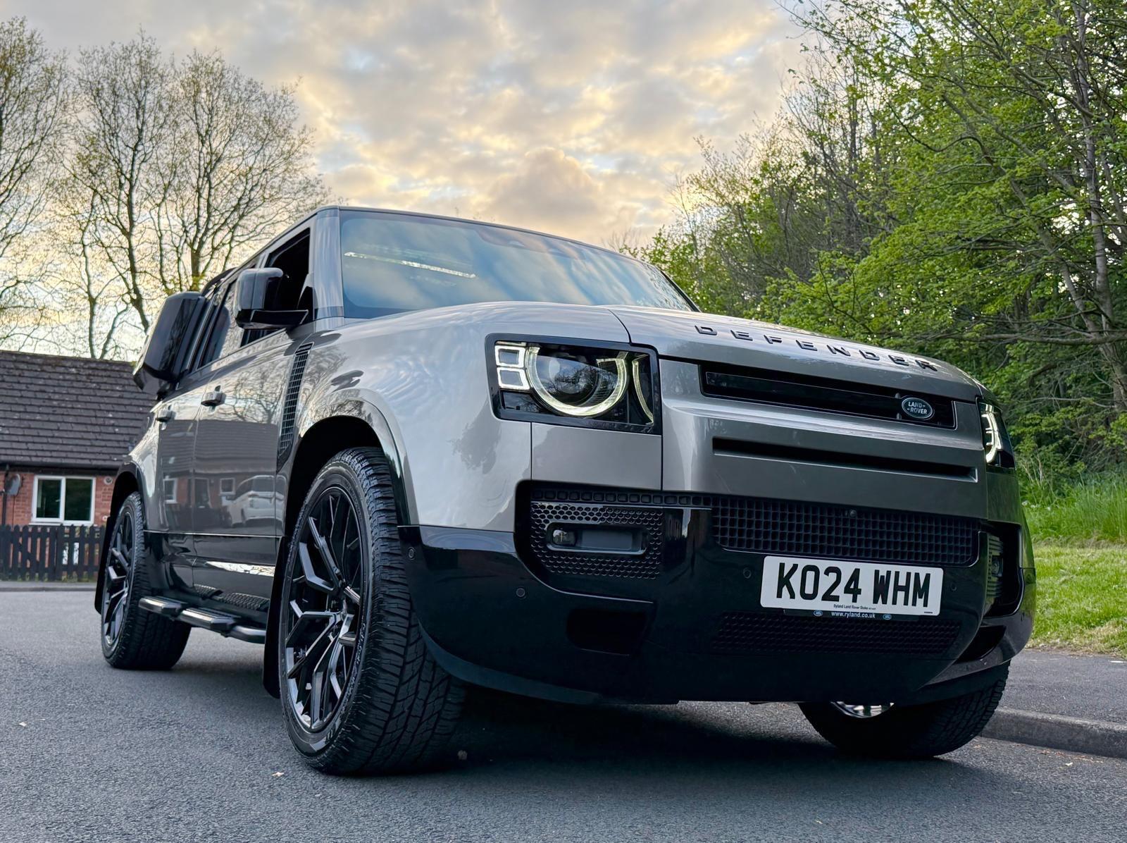 Land Rover Defender view 75