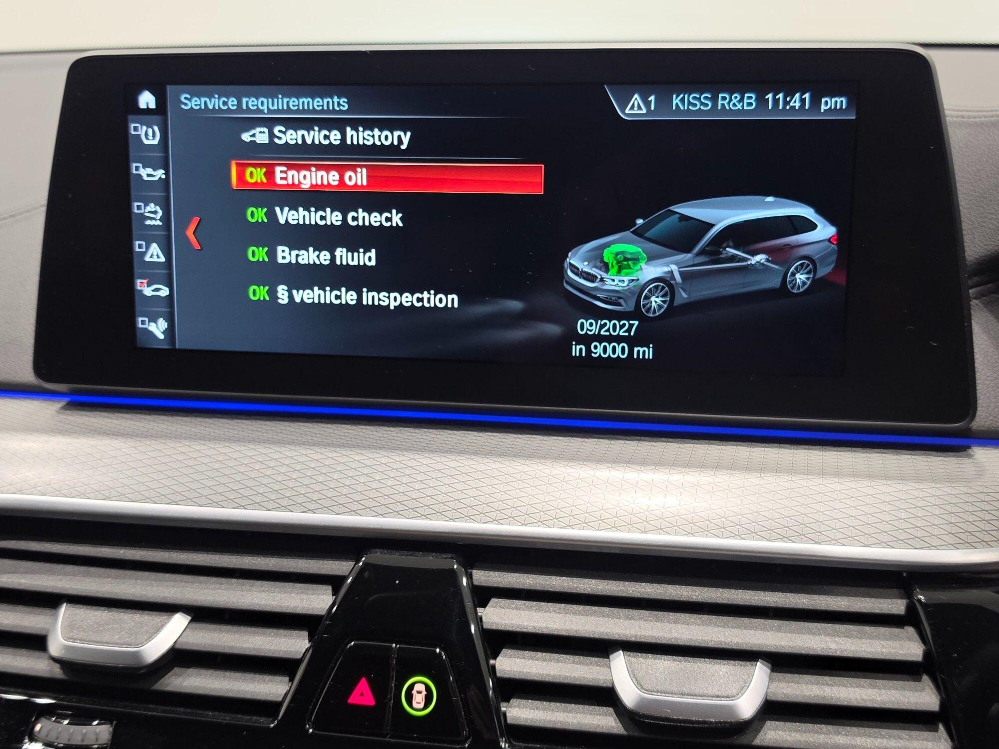 BMW 5 Series view 37