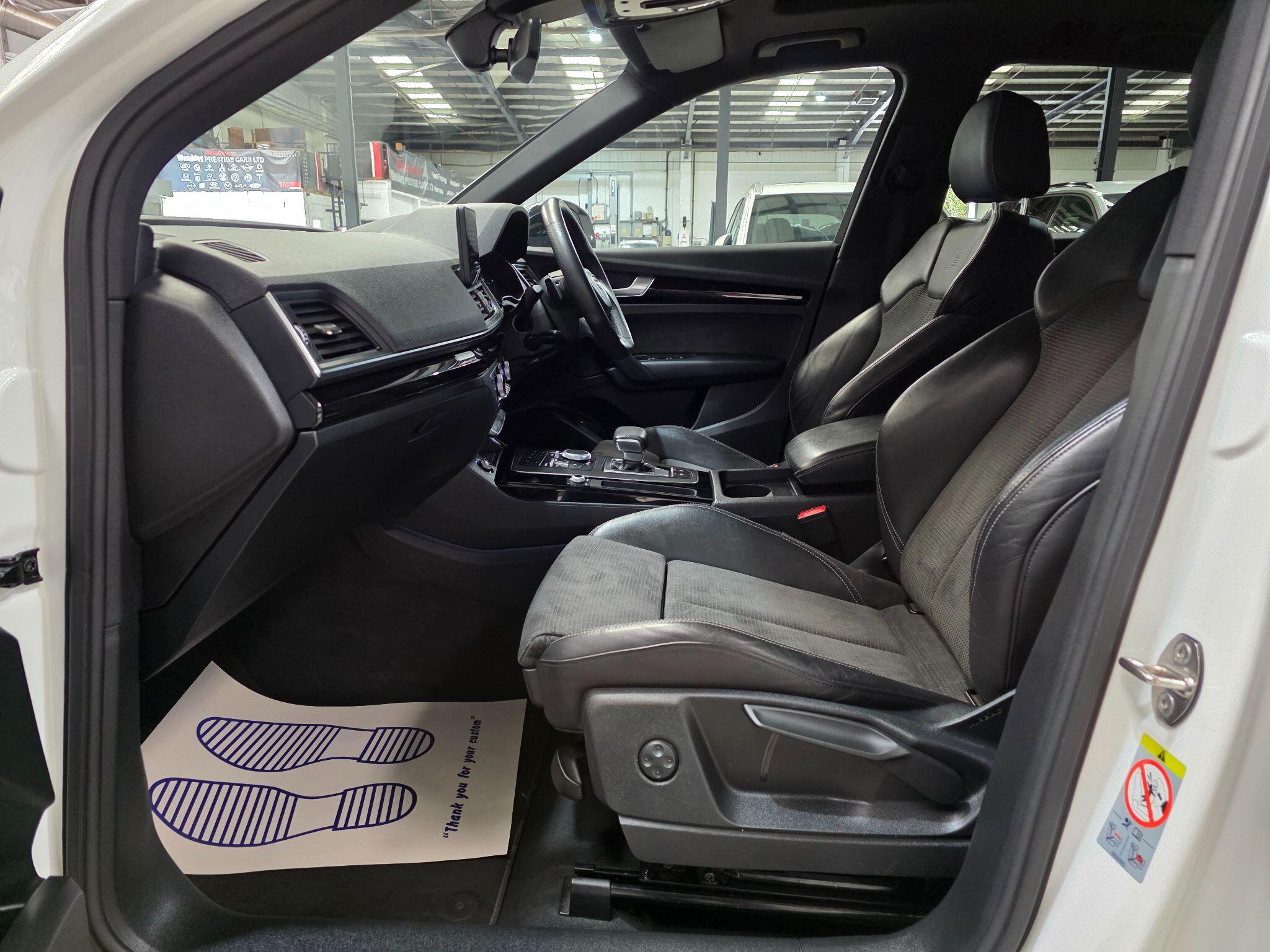 Audi Q5 view 29