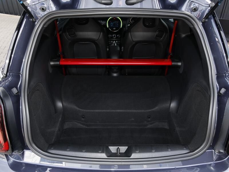 Mini Hatch view 16