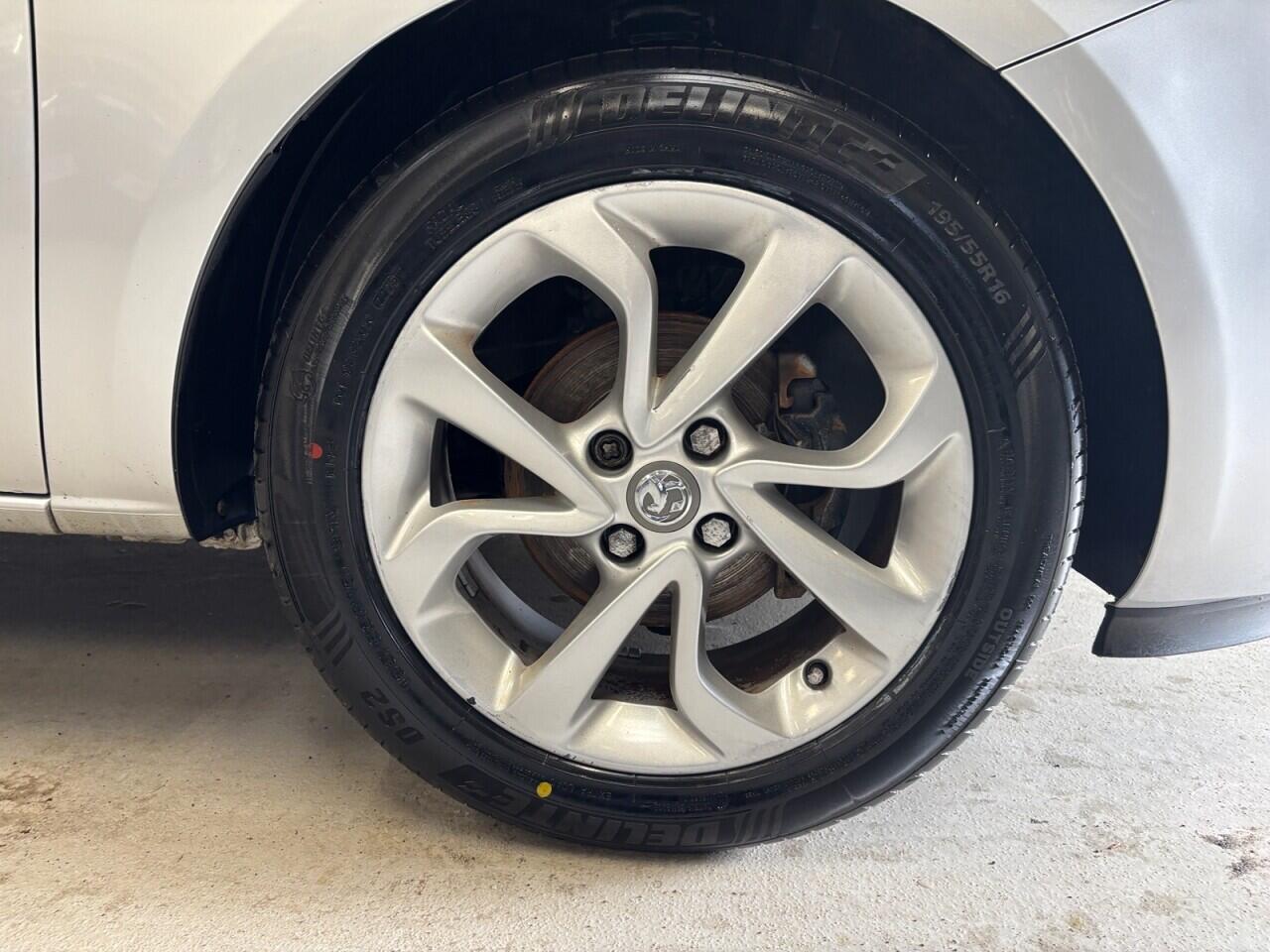 Vauxhall Corsa view 12