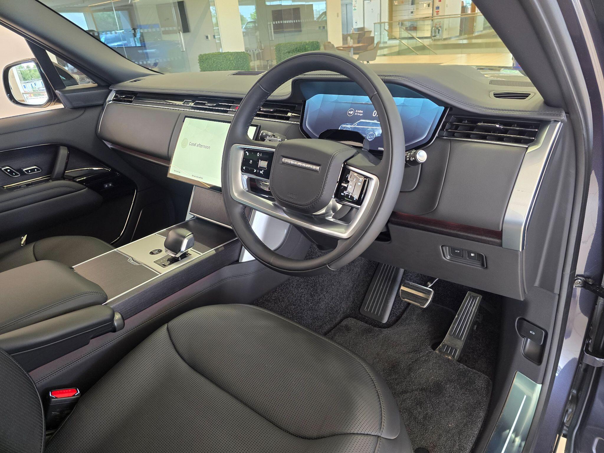 Land Rover Range Rover view 36
