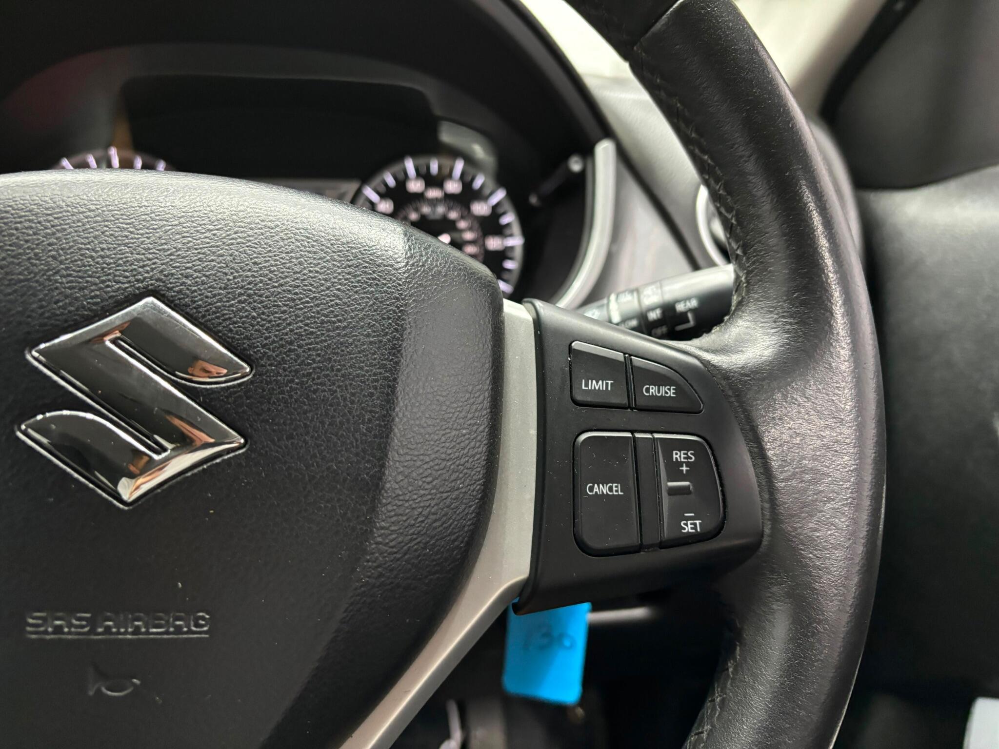 Suzuki Vitara view 19