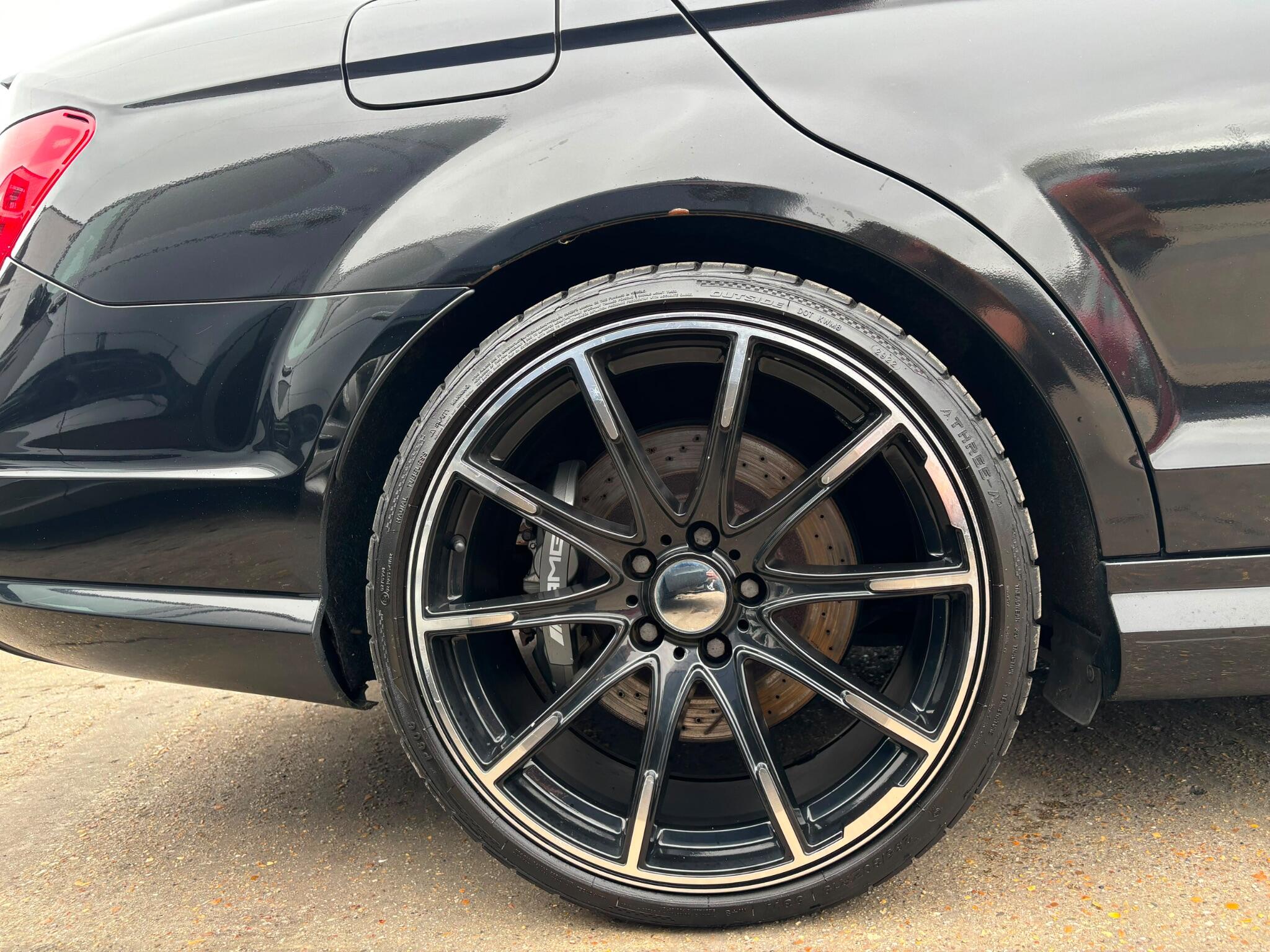 Mercedes-Benz C-Class view 23