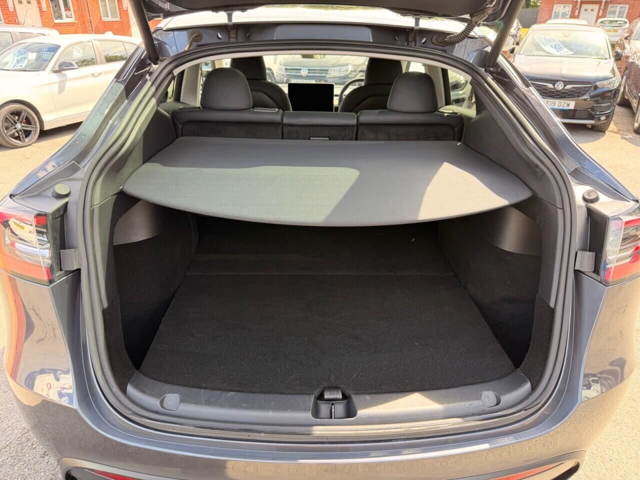 Tesla Model Y view 6