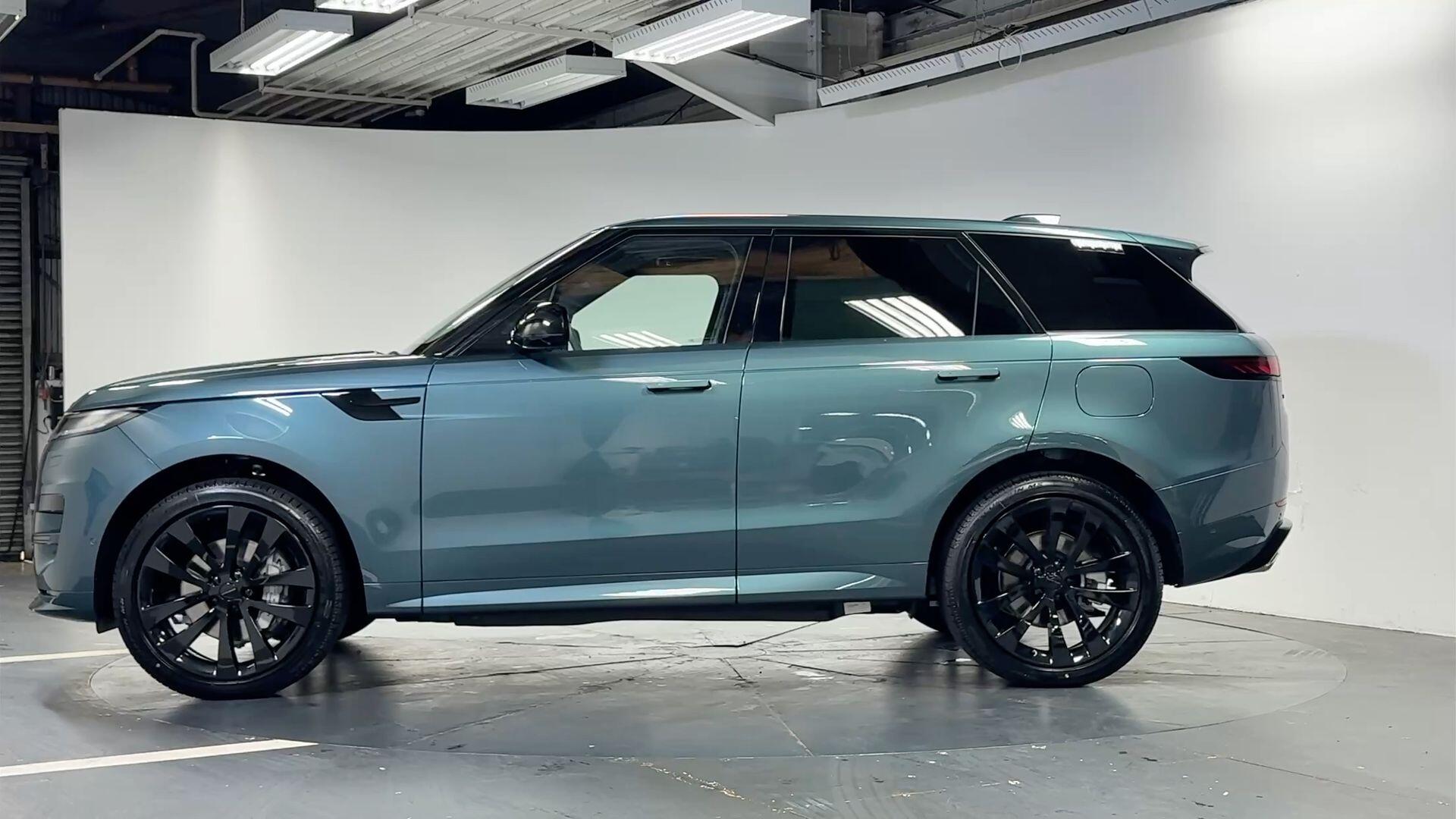 Land Rover Range Rover Sport view 24
