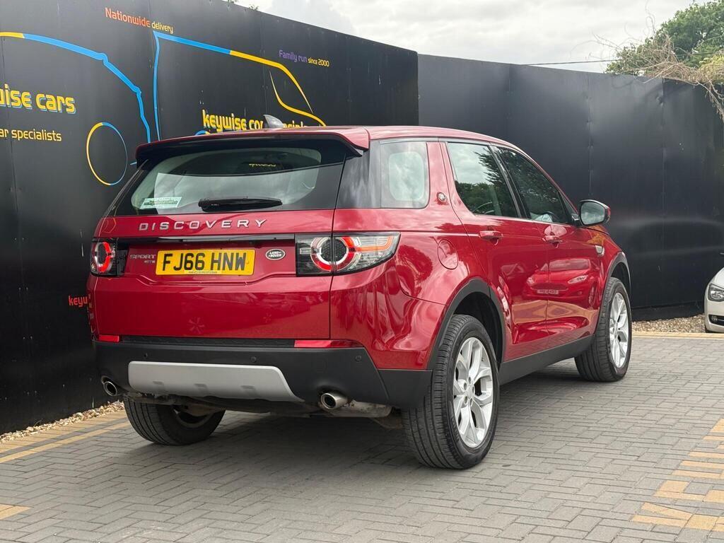 Land Rover Discovery Sport view 6
