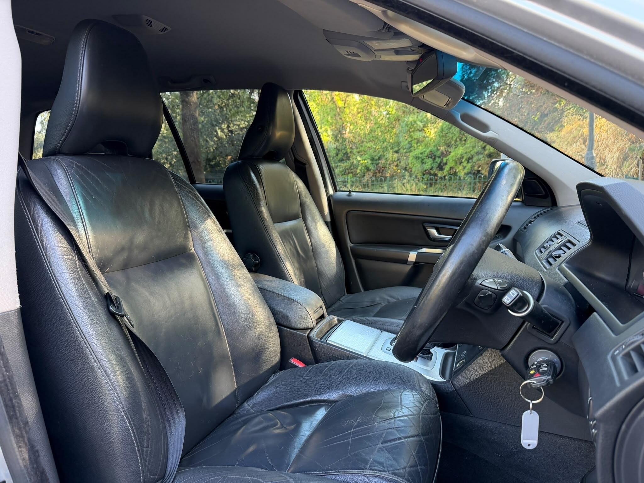 Volvo XC90 view 13