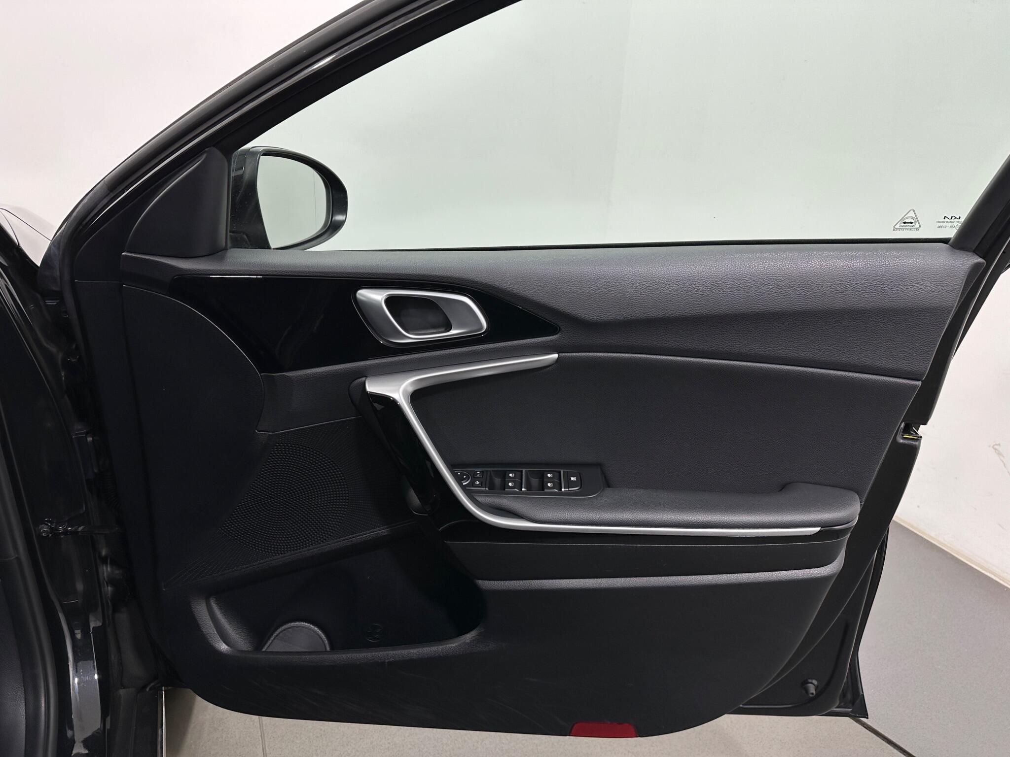 Kia Xceed view 34