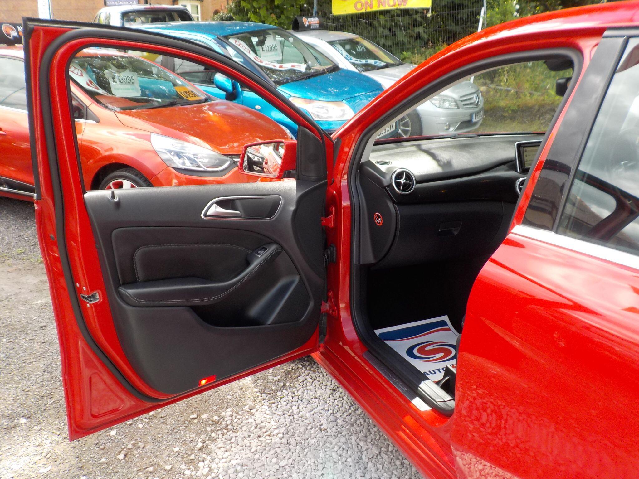 Mercedes-Benz B Class 1.8 B200 CDI SE Euro 5 (s/s) 5dr