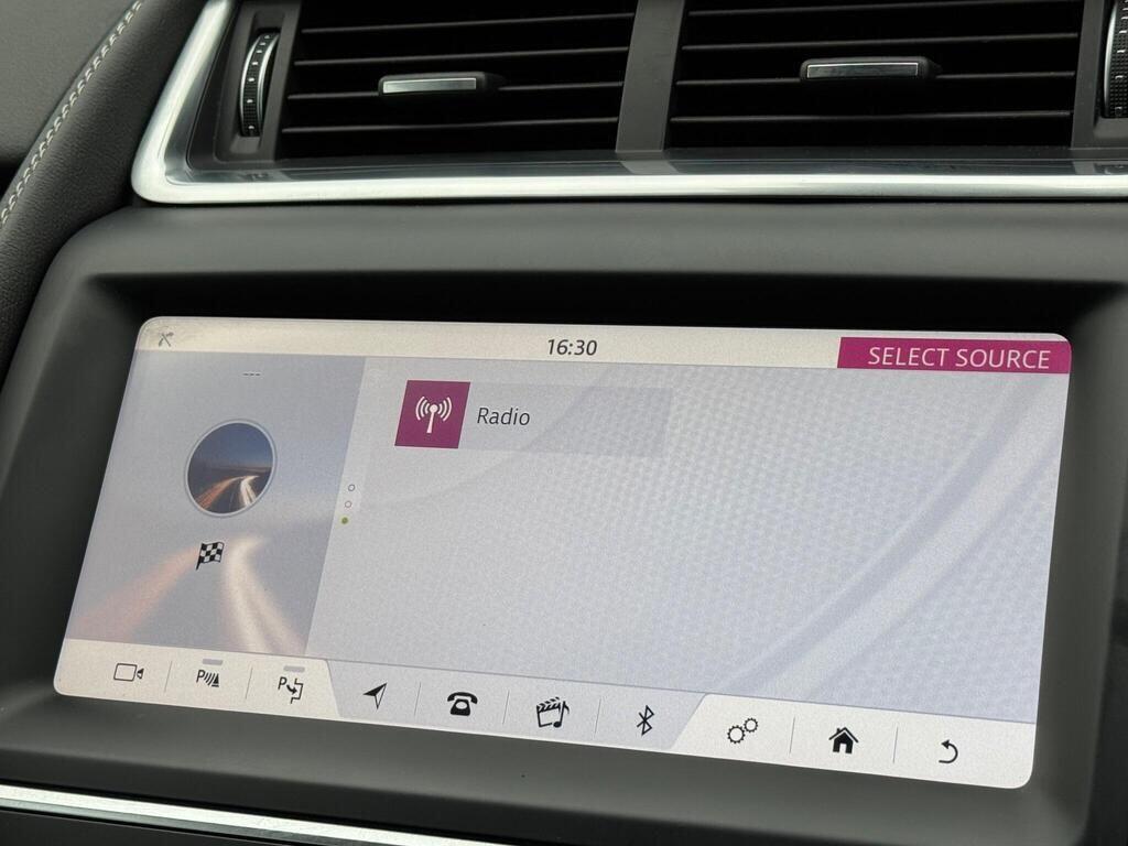 Jaguar E-Pace view 36