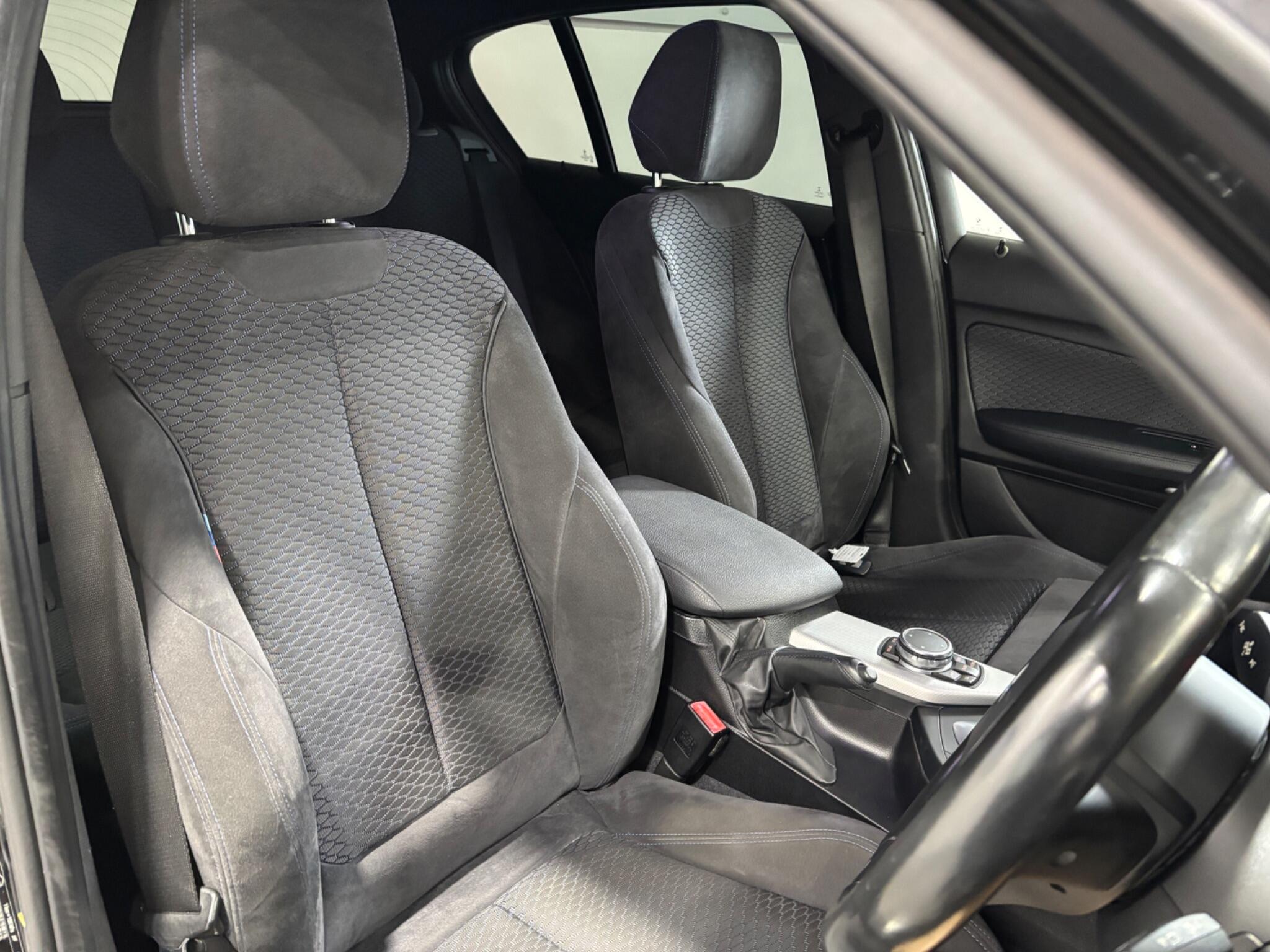 BMW 1 Series view 25