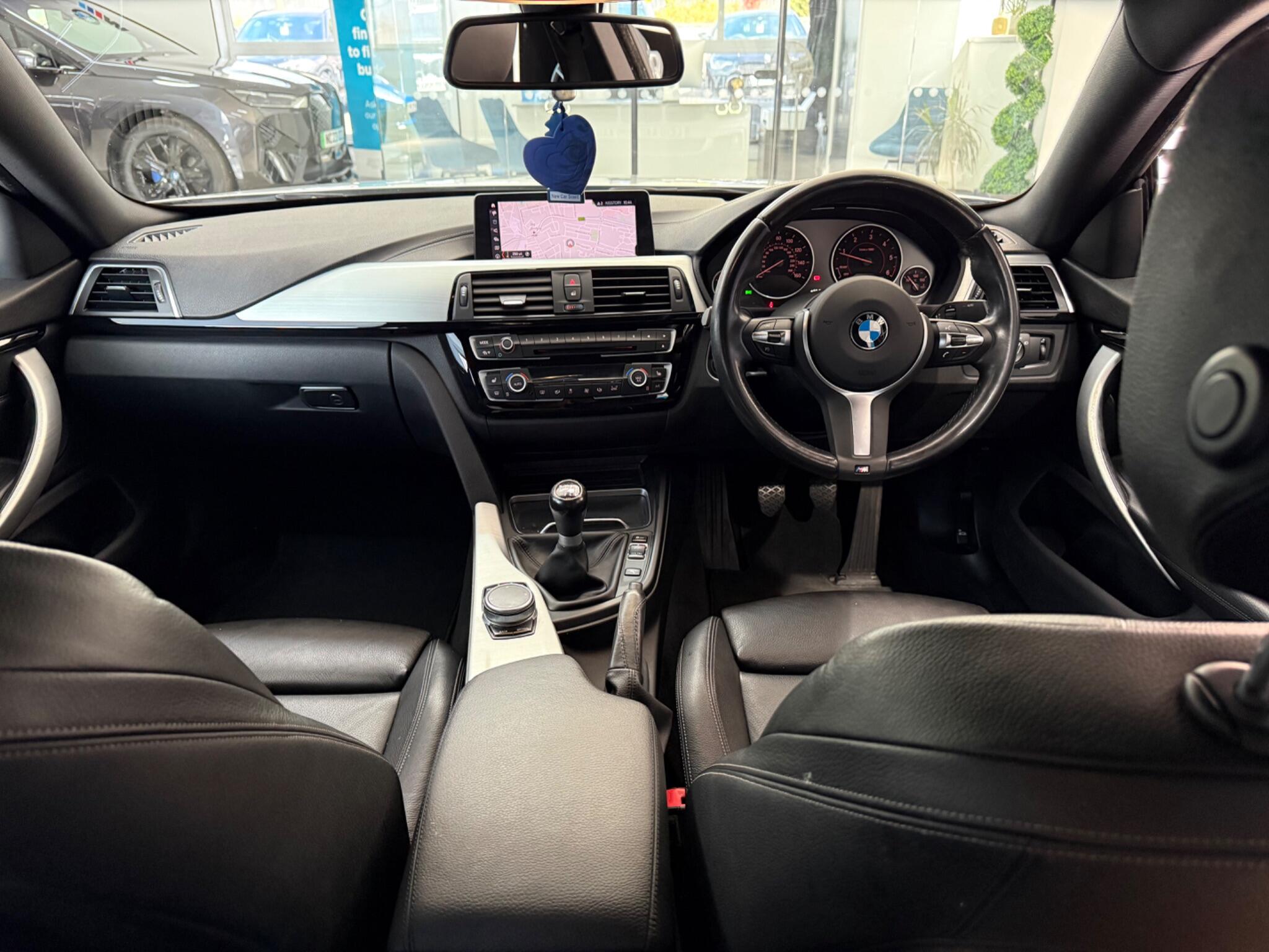 BMW 4 Series view 16