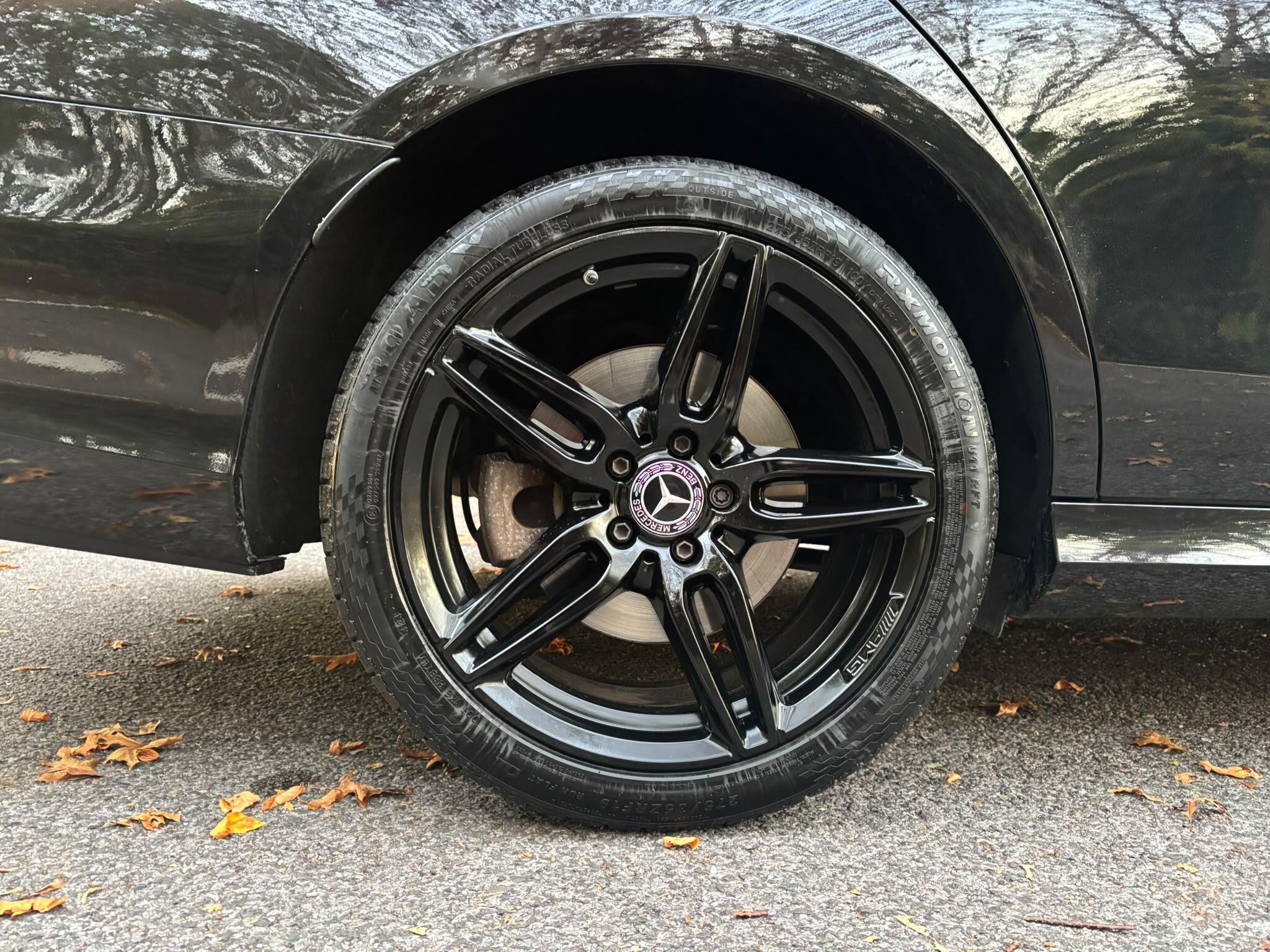 Mercedes-Benz E-Class view 32
