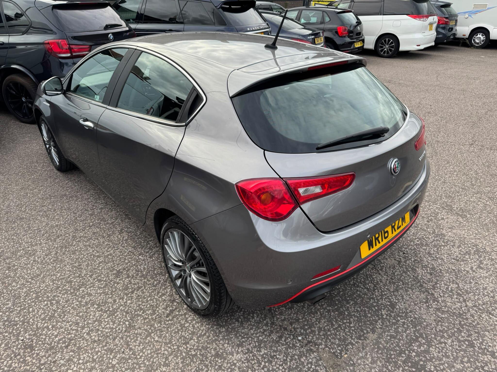 Alfa Romeo Giulietta view 25