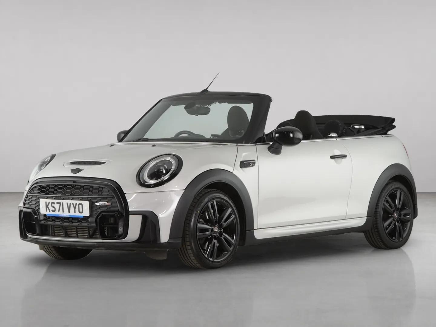 Mini Convertible view 7