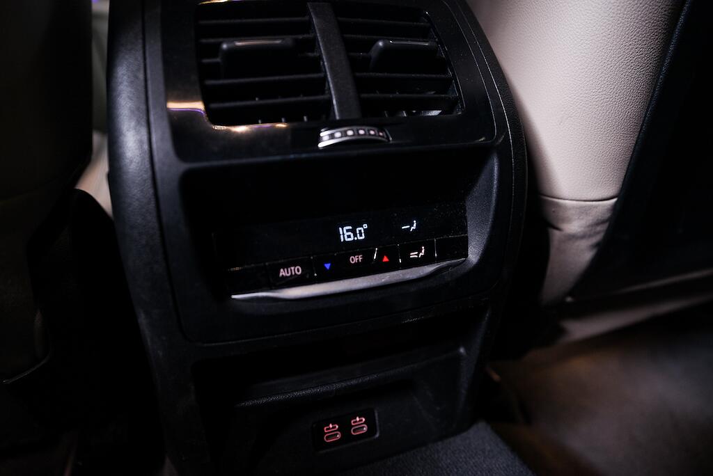 BMW X4 view 17
