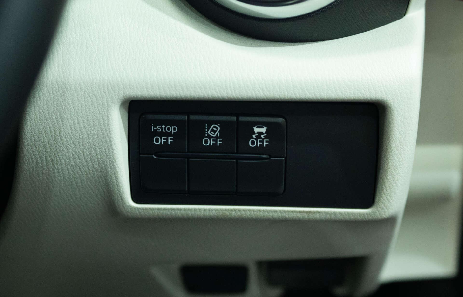 Mazda MX-5 view 38